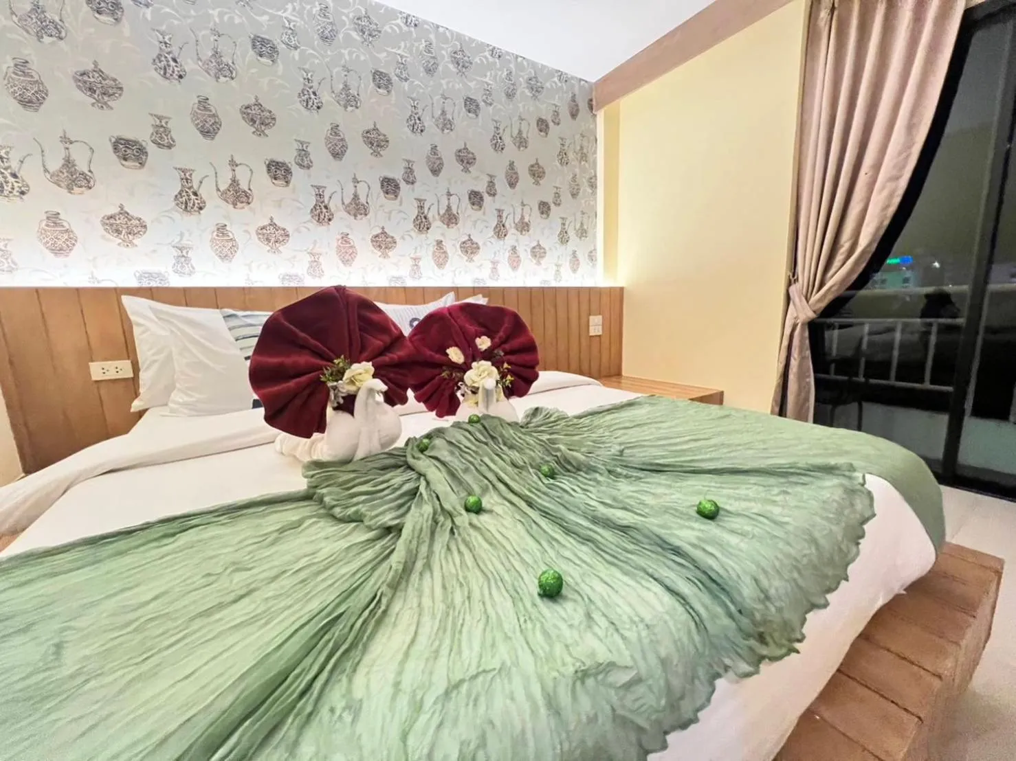 Bed in The Chilli by Golden Ray