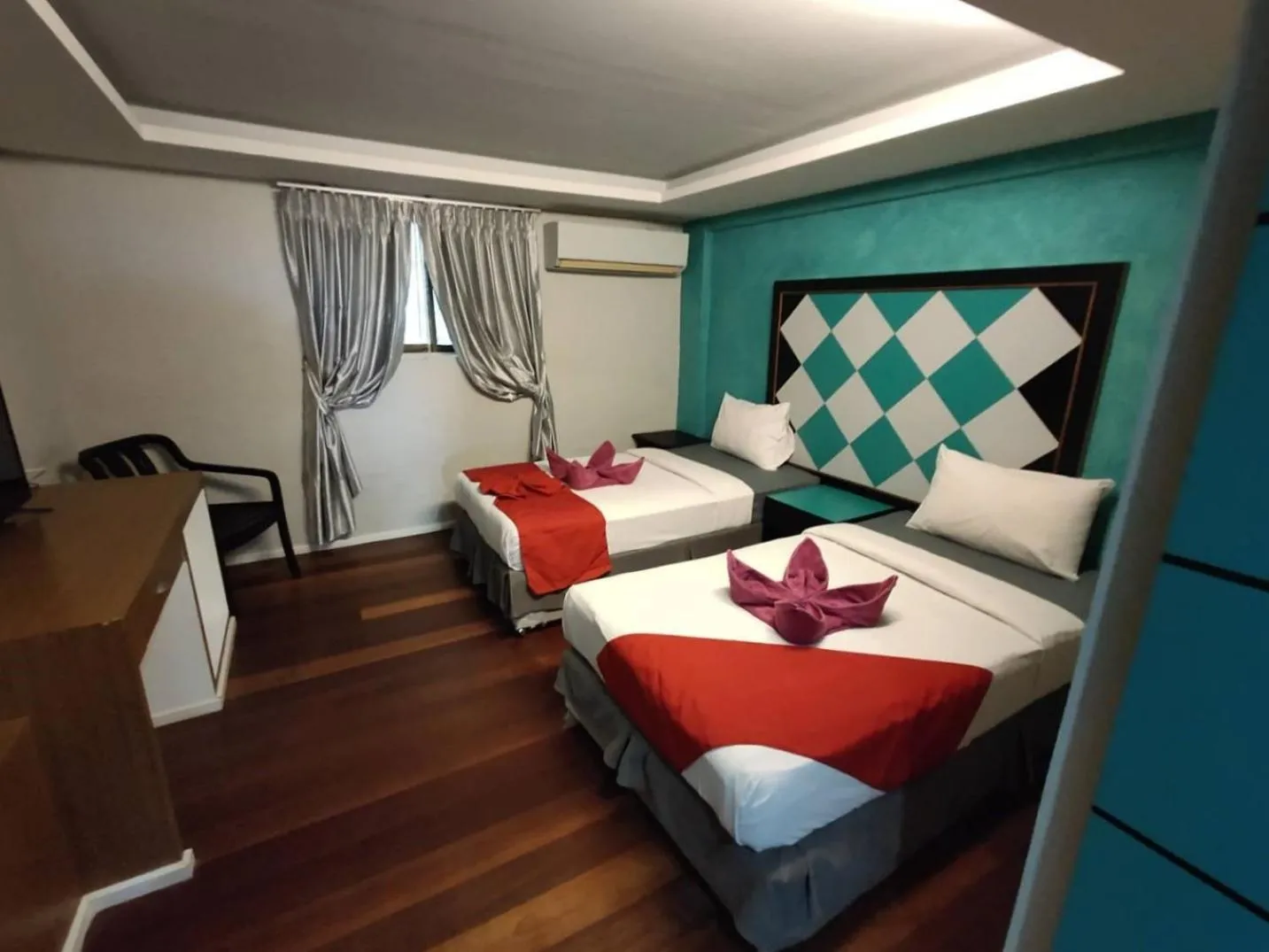 Standard Twin Room in The Chilli by Golden Ray