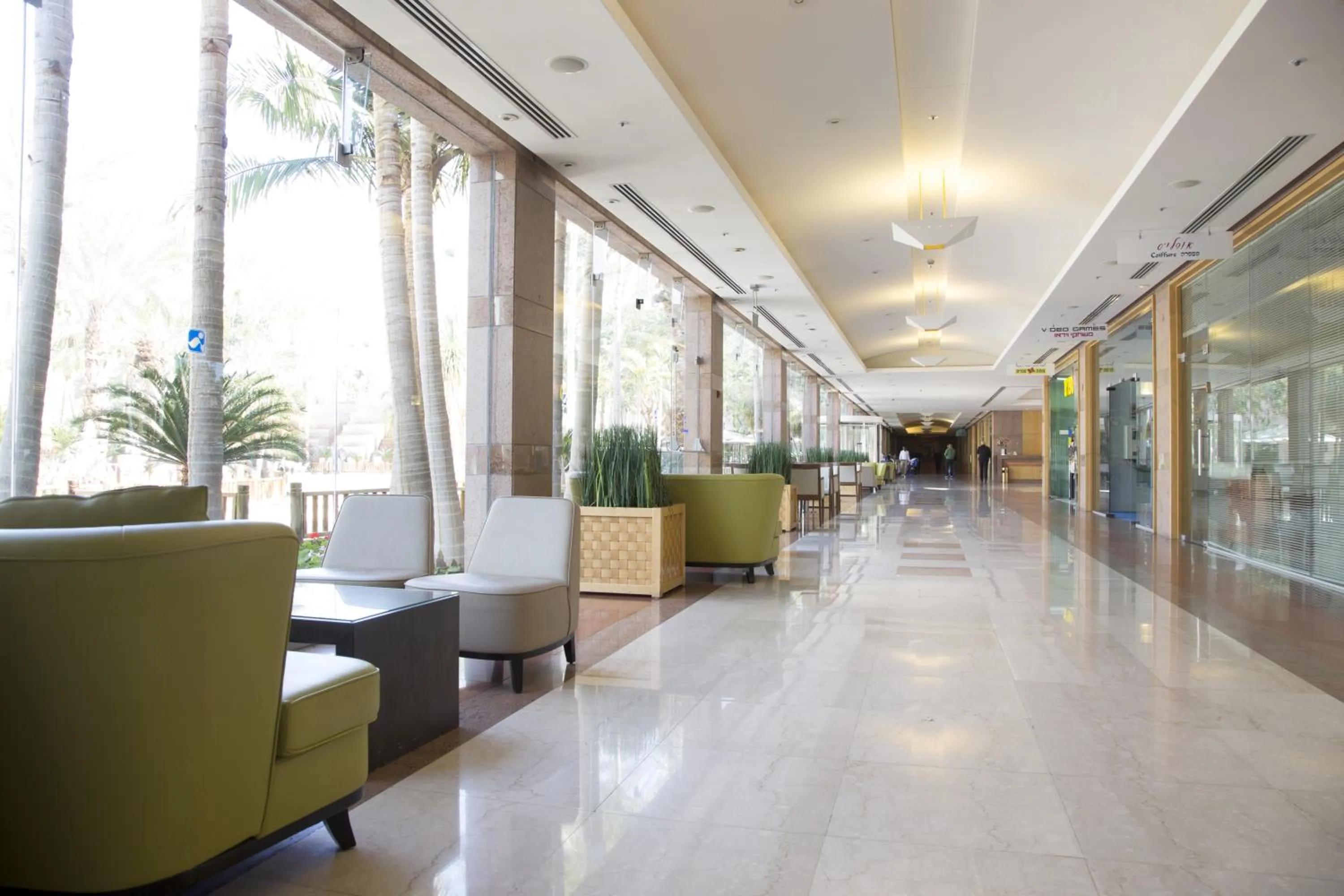 Lobby or reception in Royal Garden by Isrotel Collection
