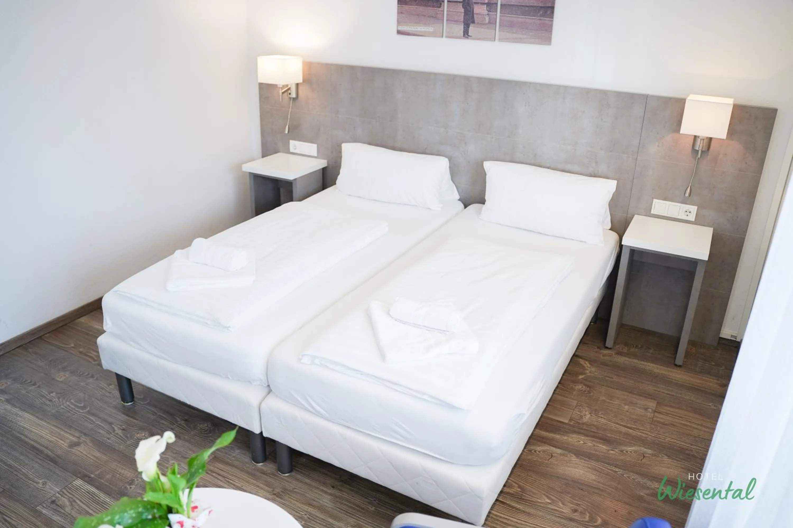 Bed in Hotel Wiesental Nähe Friedrichshafen