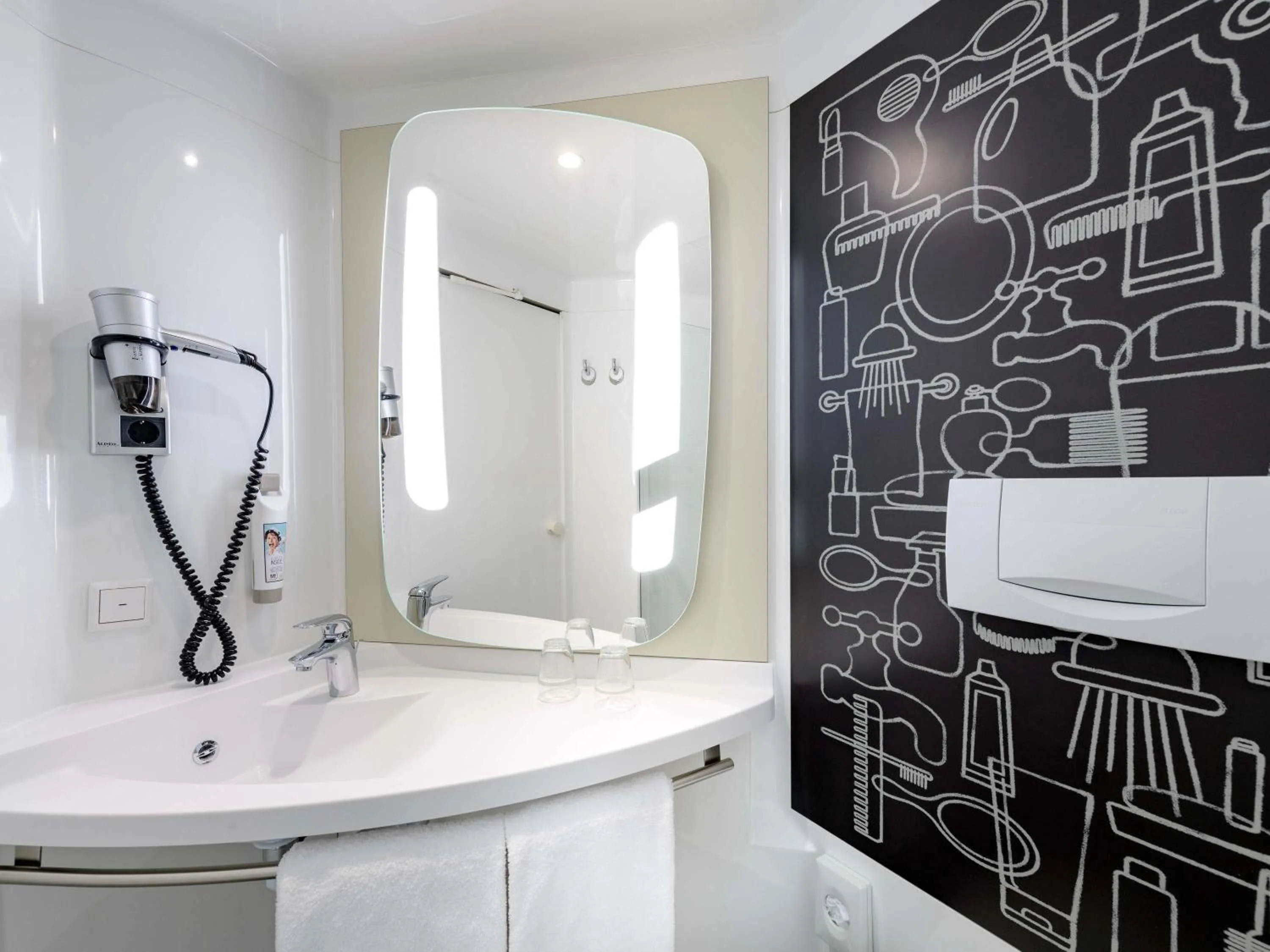 Bedroom in Ibis Münster City