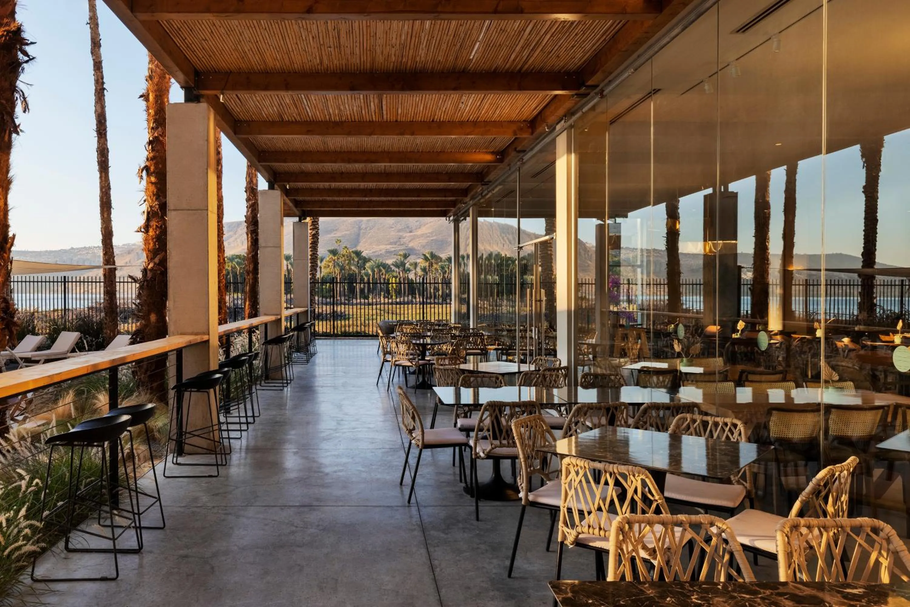 Restaurant/places to eat in Gomeh by Isrotel Design