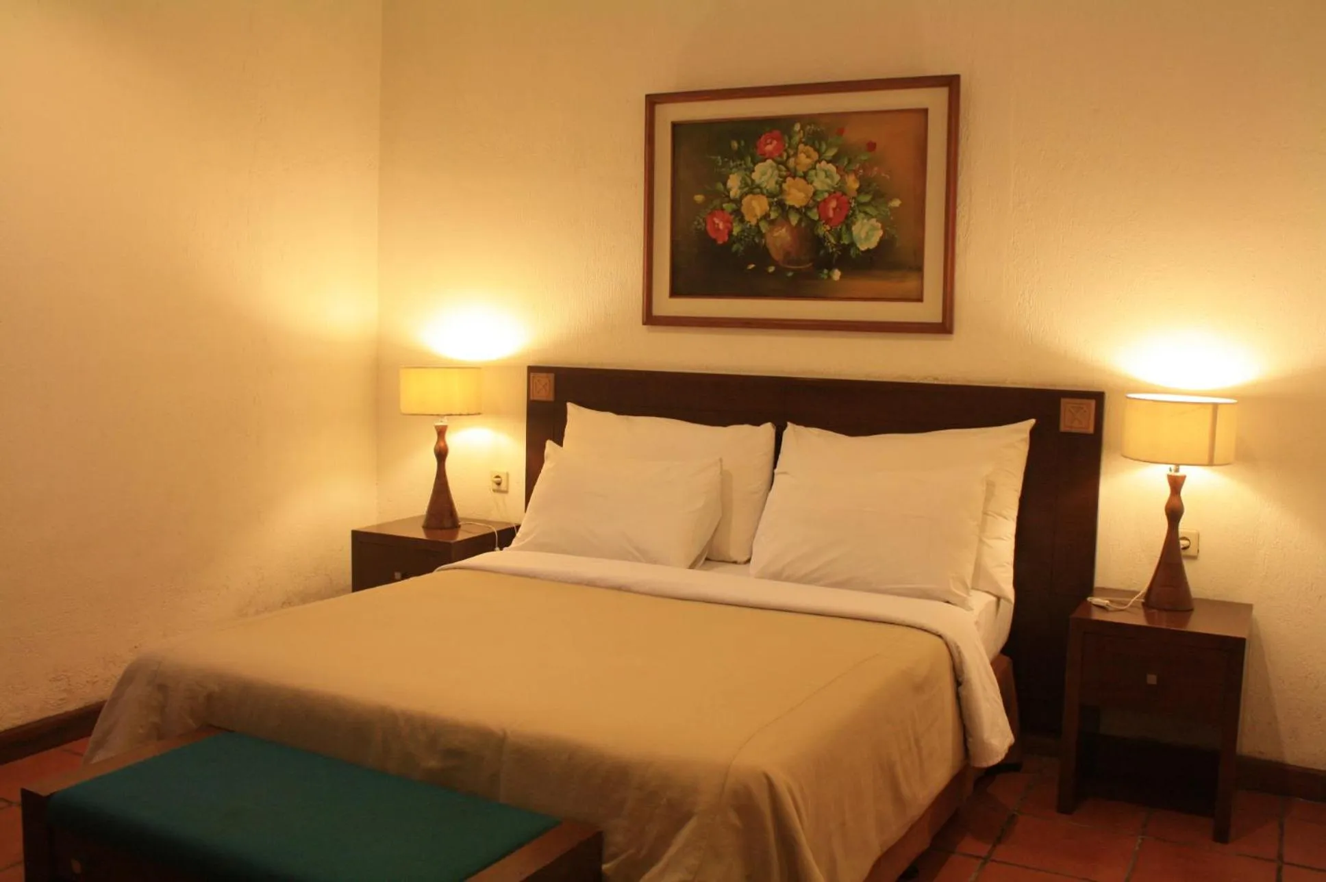 Bed in Puncak Pass Resort