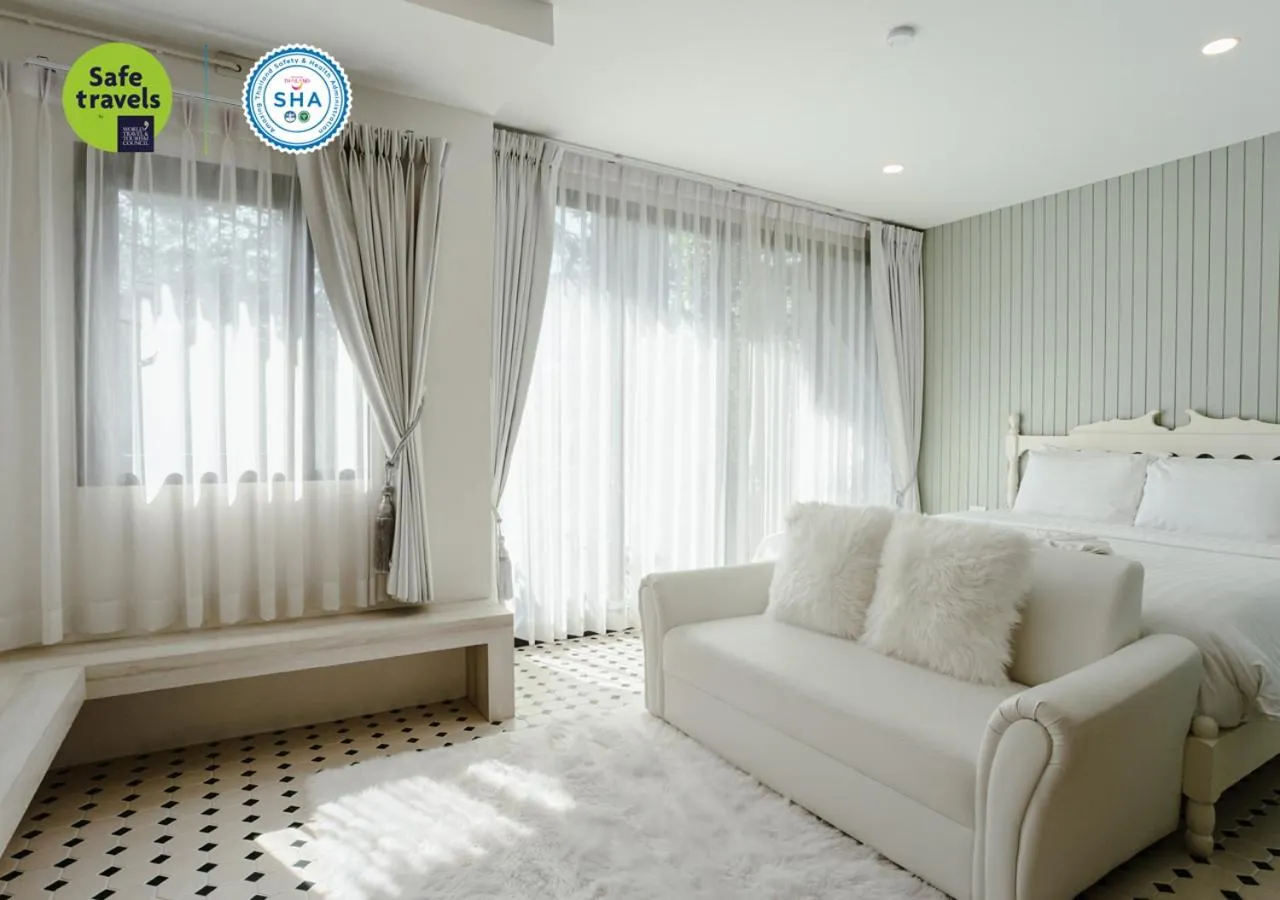 Bedroom, Bed in the echo hotel