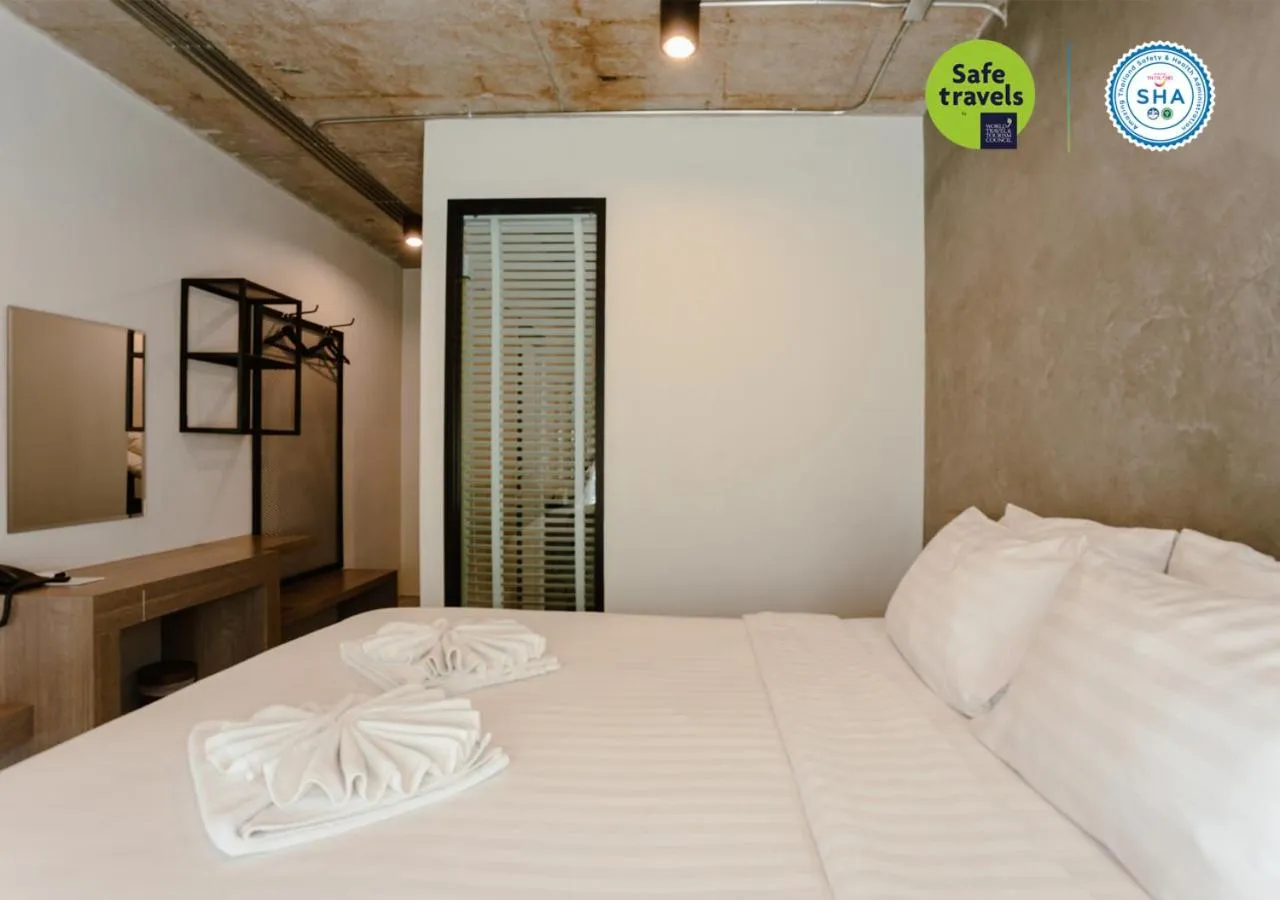 Bedroom, Bed in the echo hotel