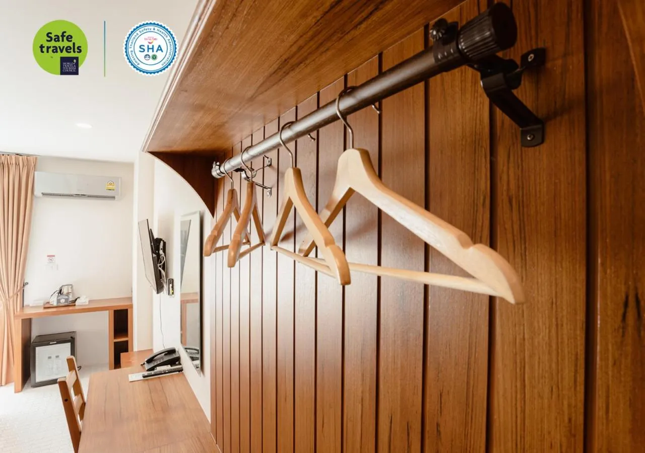 Photo of the whole room in the echo hotel