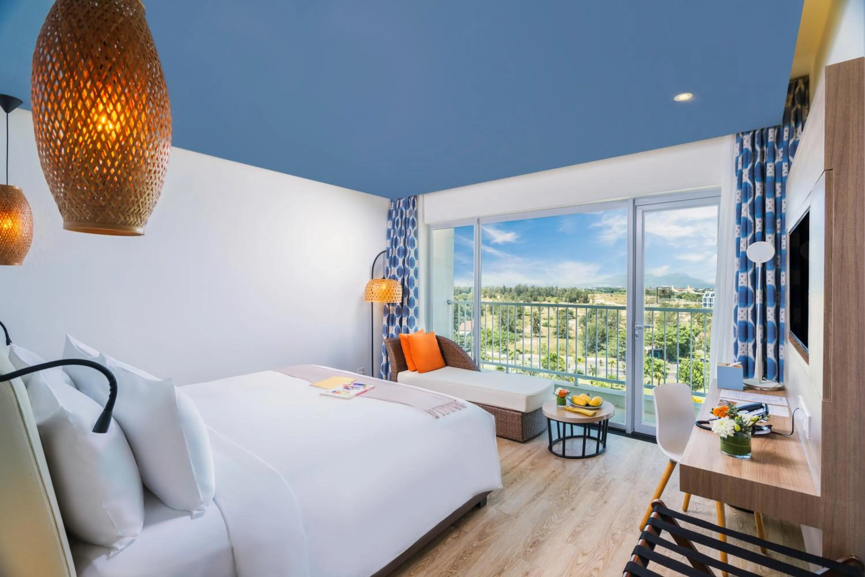 View (from property/room), Bed in The Pearl Hoi An