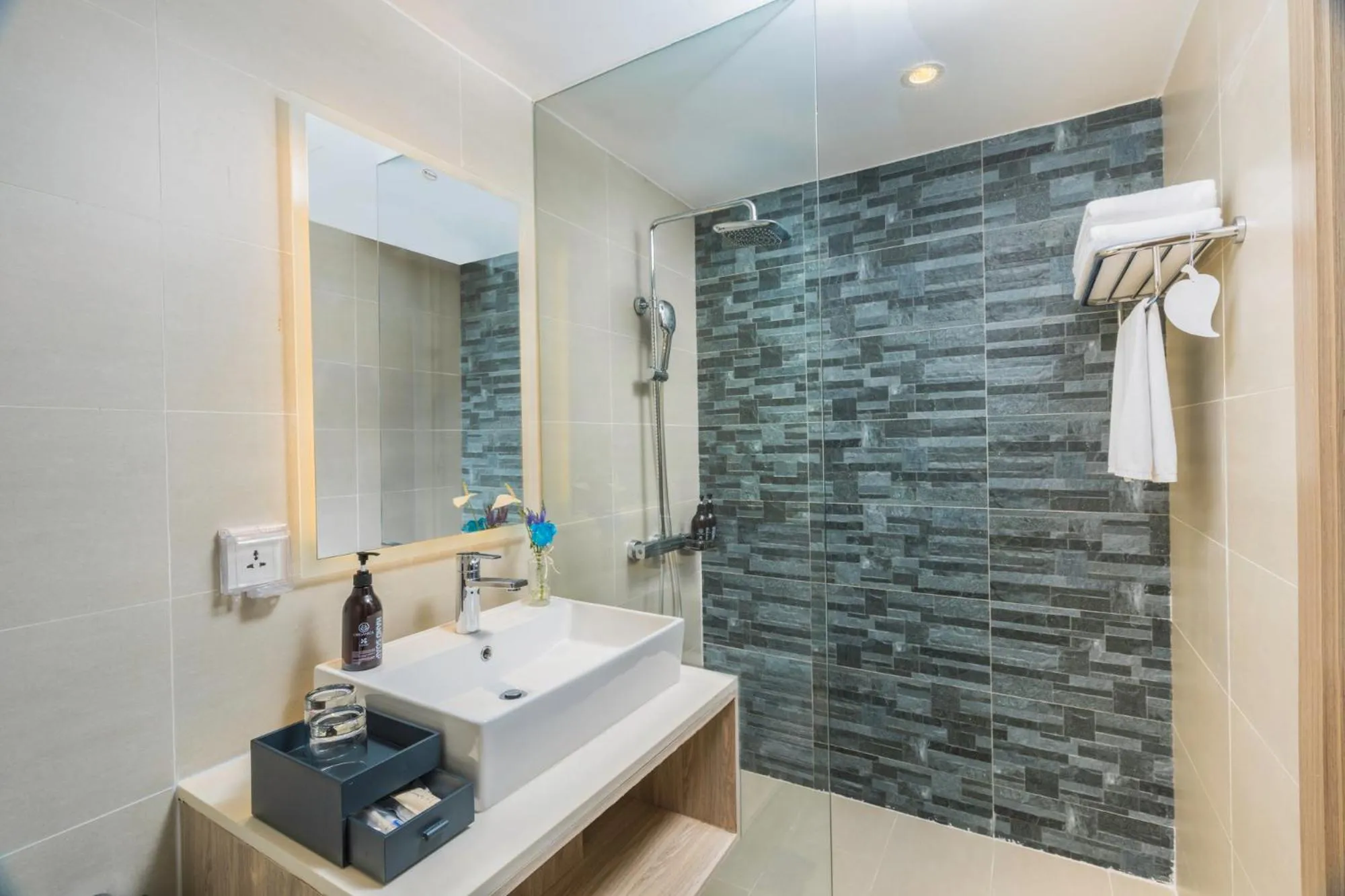 Bathroom in The Pearl Hoi An