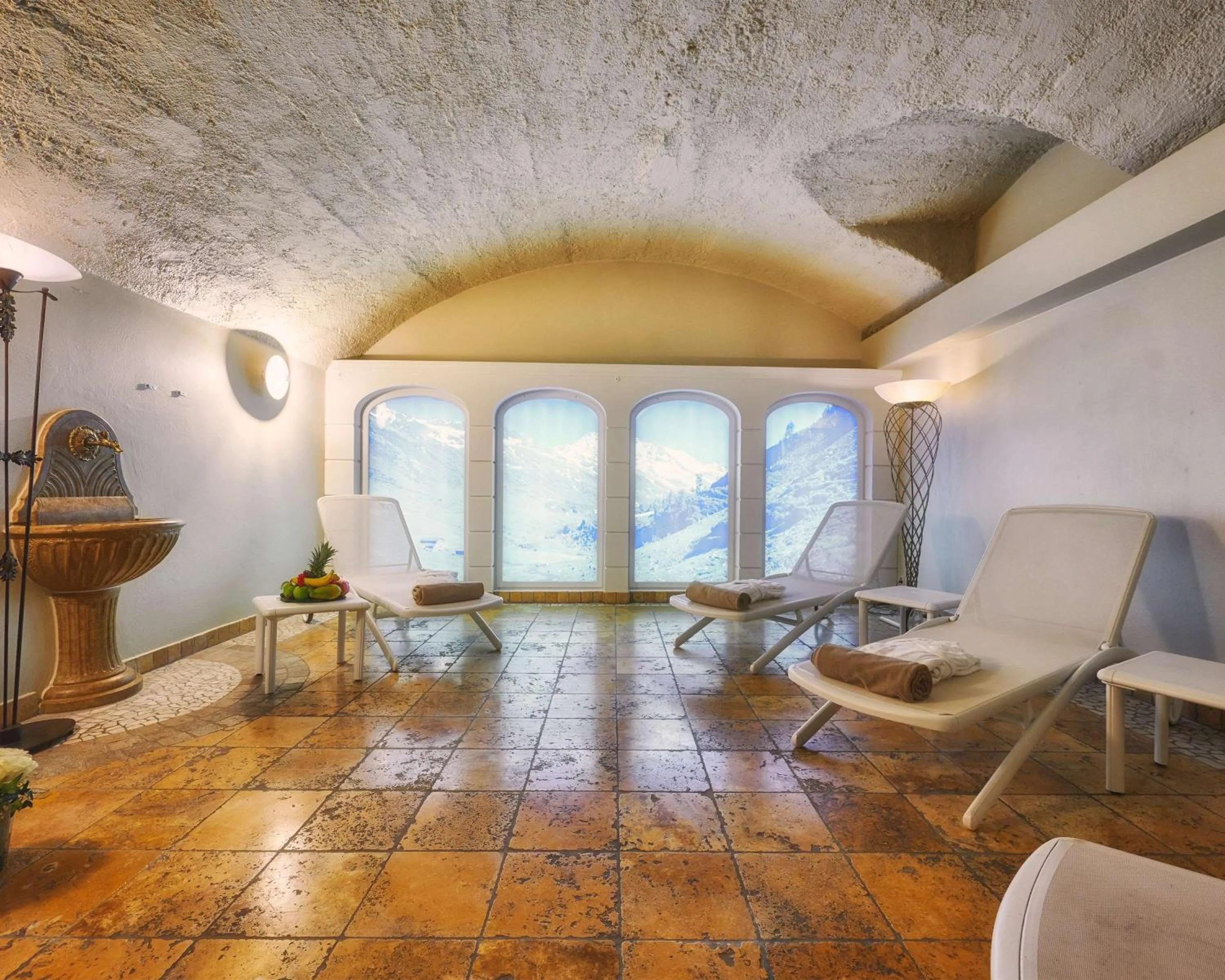 Spa and wellness centre/facilities in Hotel Flüela Davos - The Unbound Collection by Hyatt