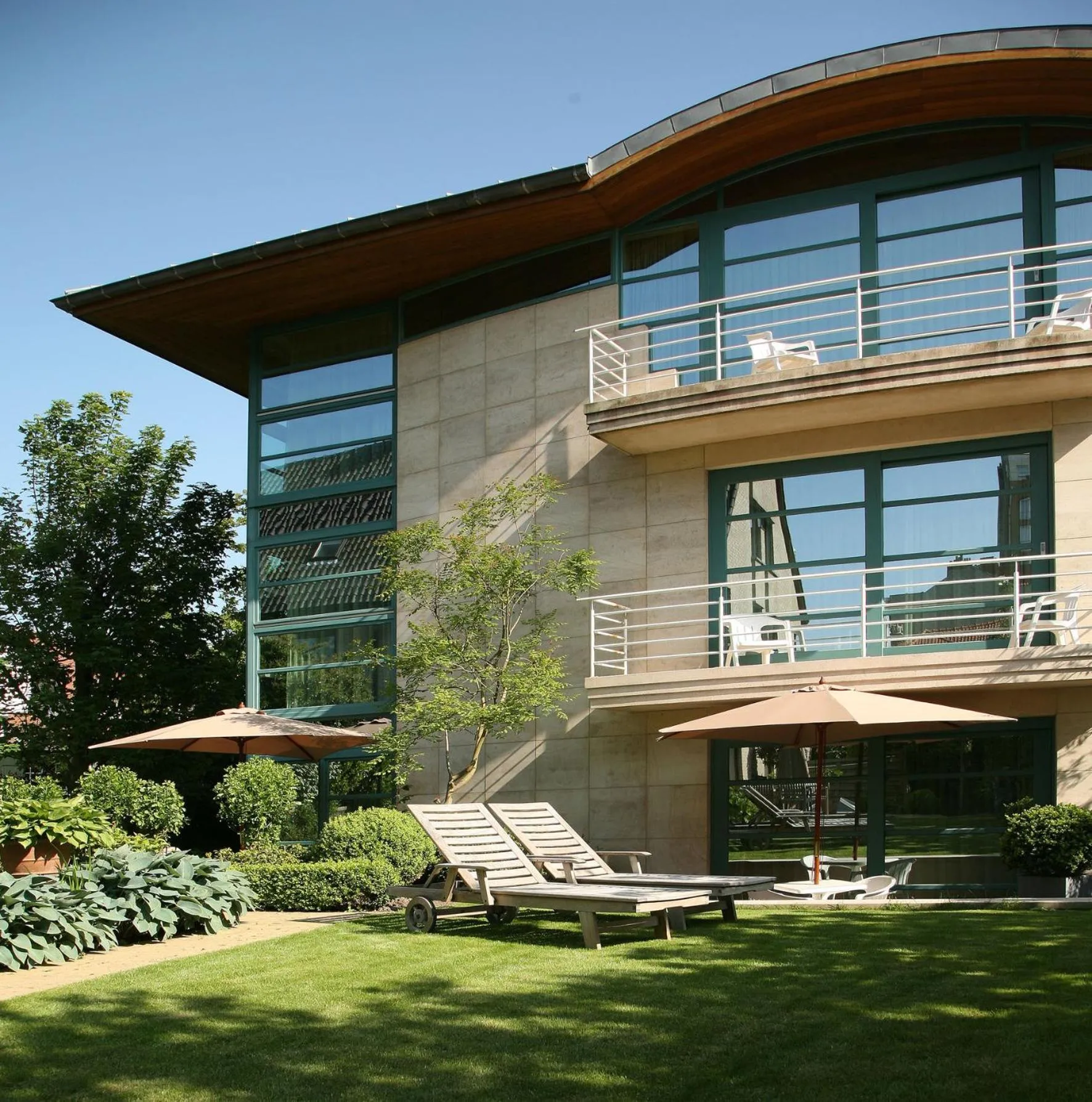 Facade/entrance in Hotel Iris