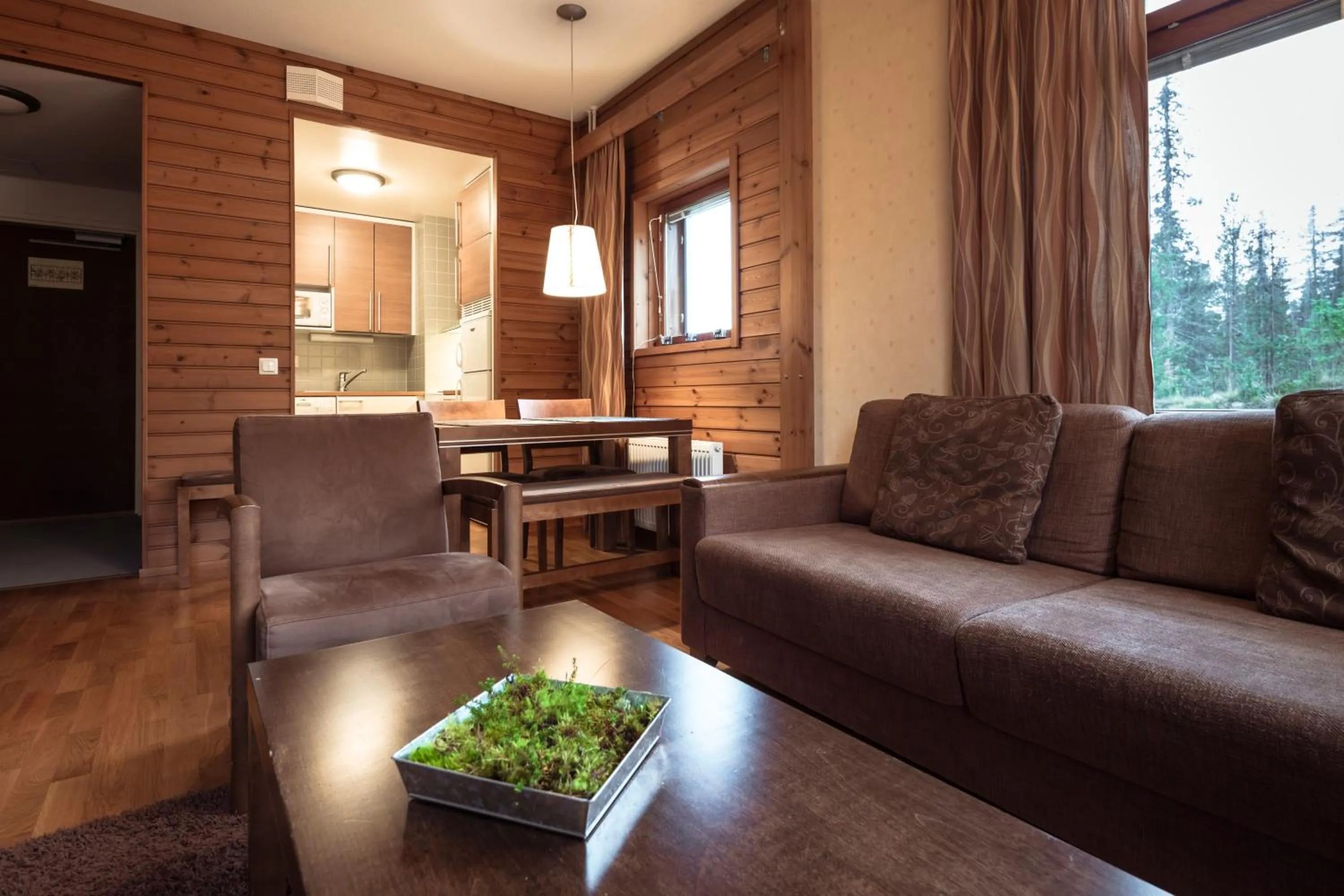 Kitchen or kitchenette in Lapland Hotels Saaga