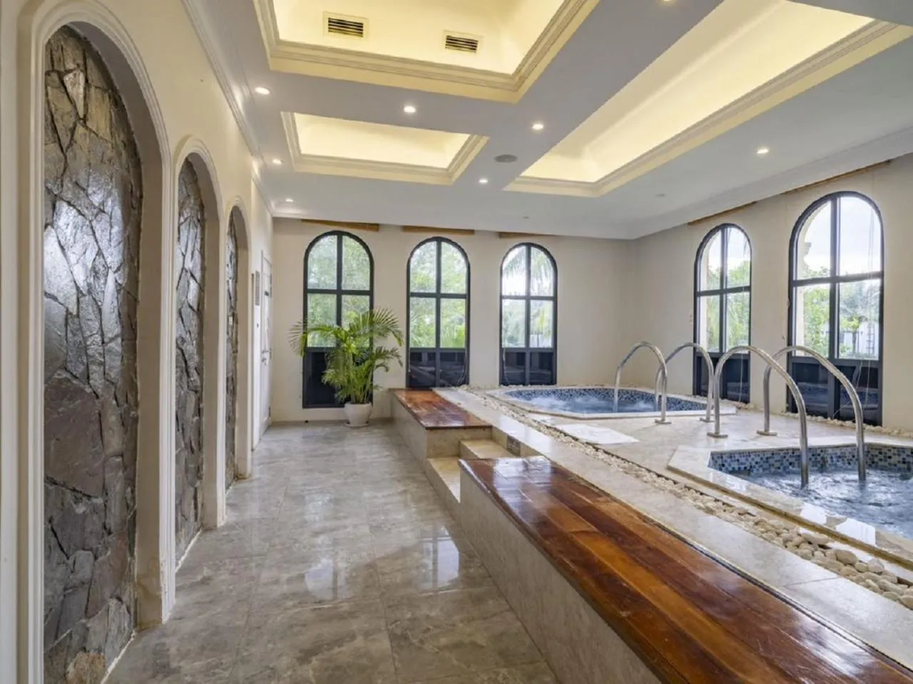 Public Bath in Vinpearl Wonderworld Phu Quoc