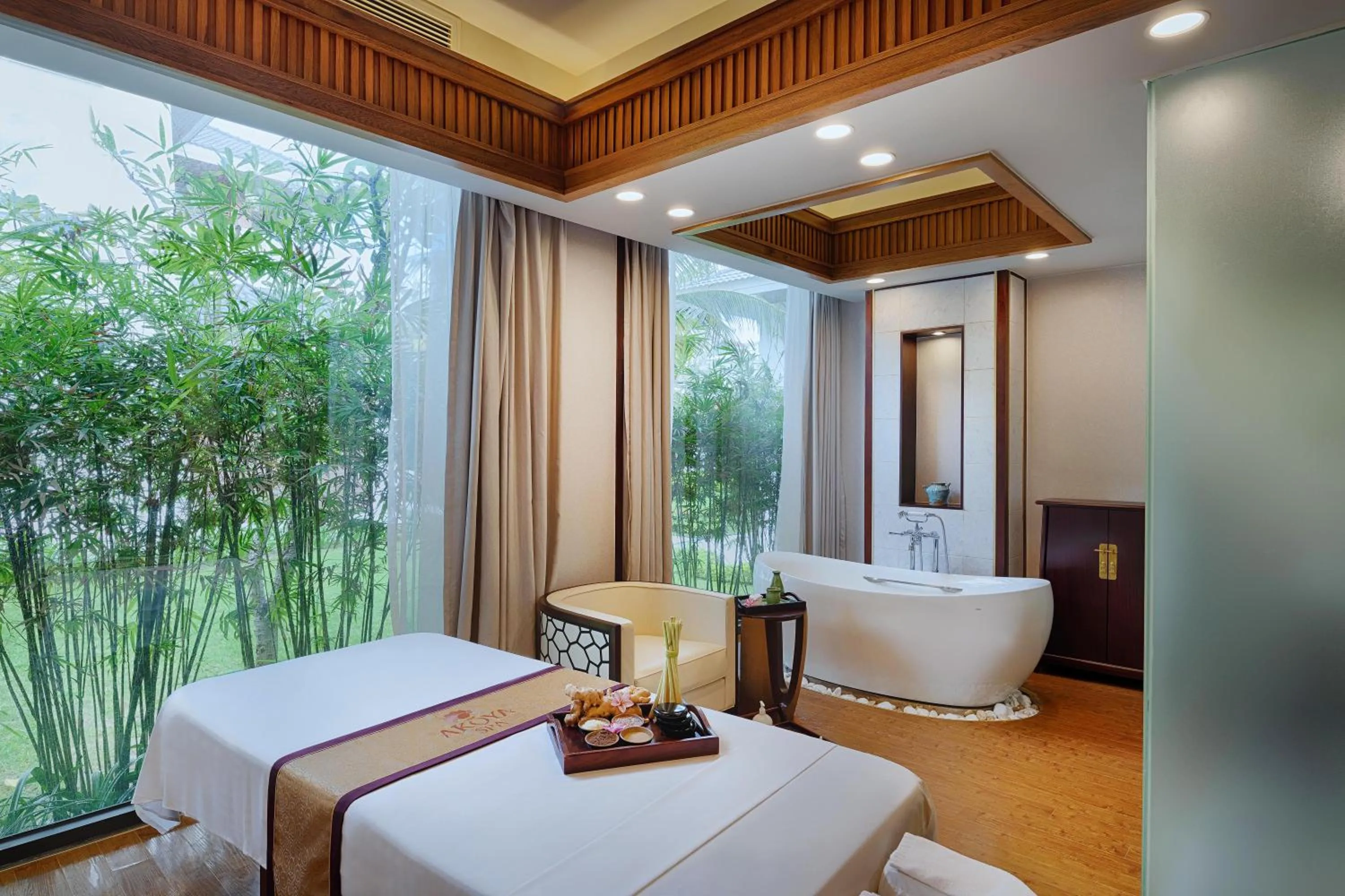 Massage, Bed in Vinpearl Wonderworld Phu Quoc