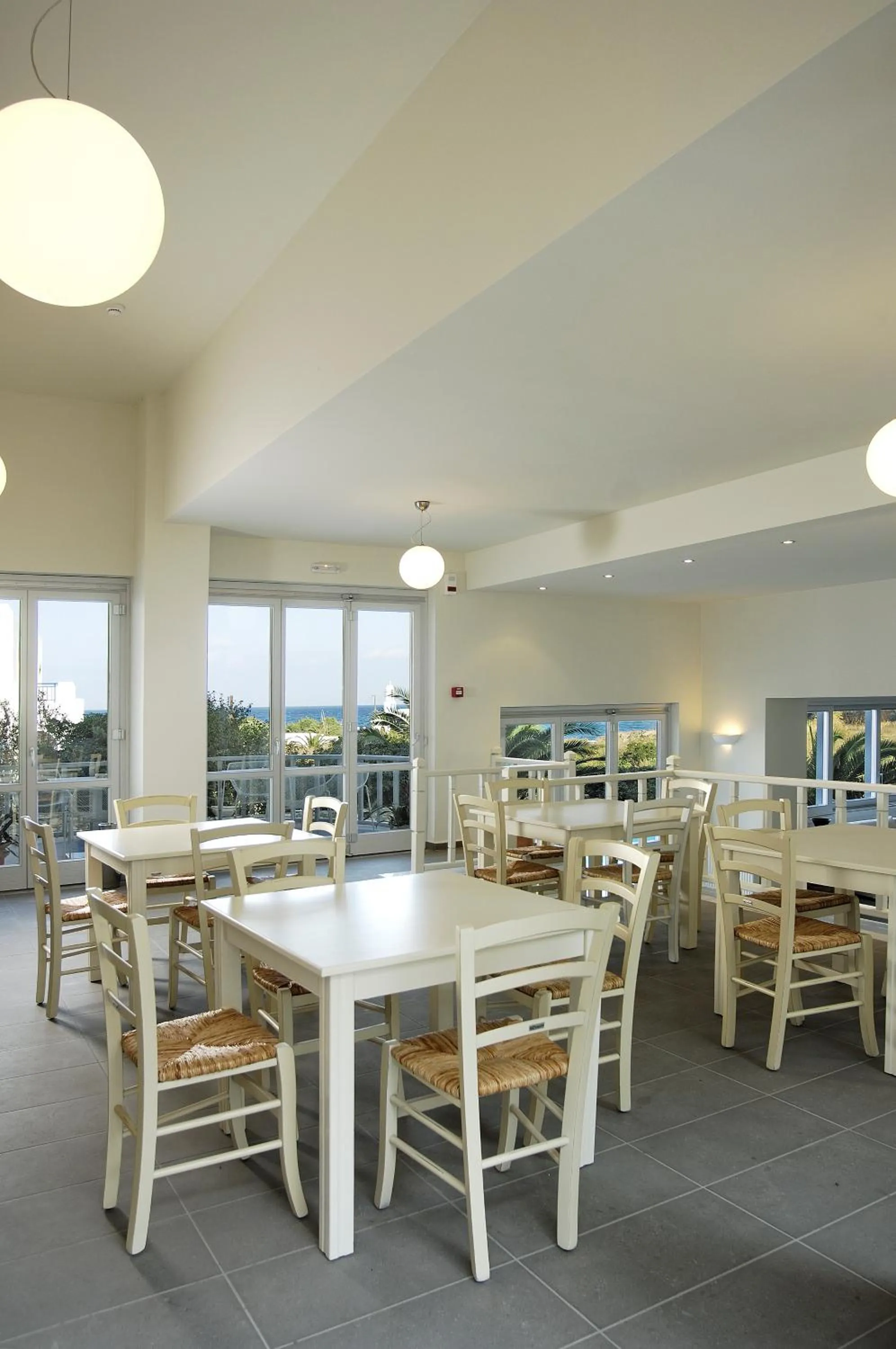 Restaurant/places to eat in Filoxenia Apartments