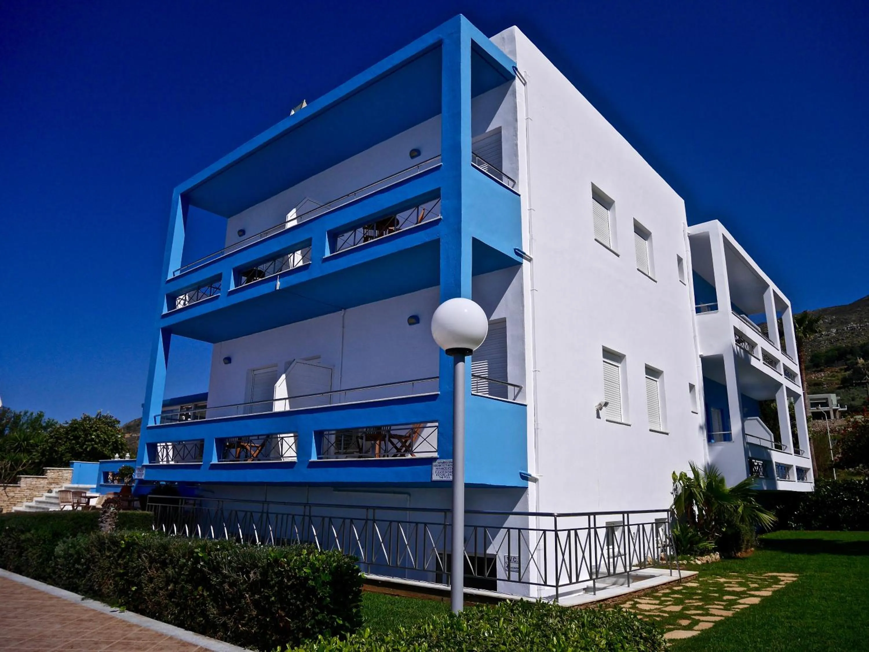 Property building in Kanakis Blue Beach Apartments