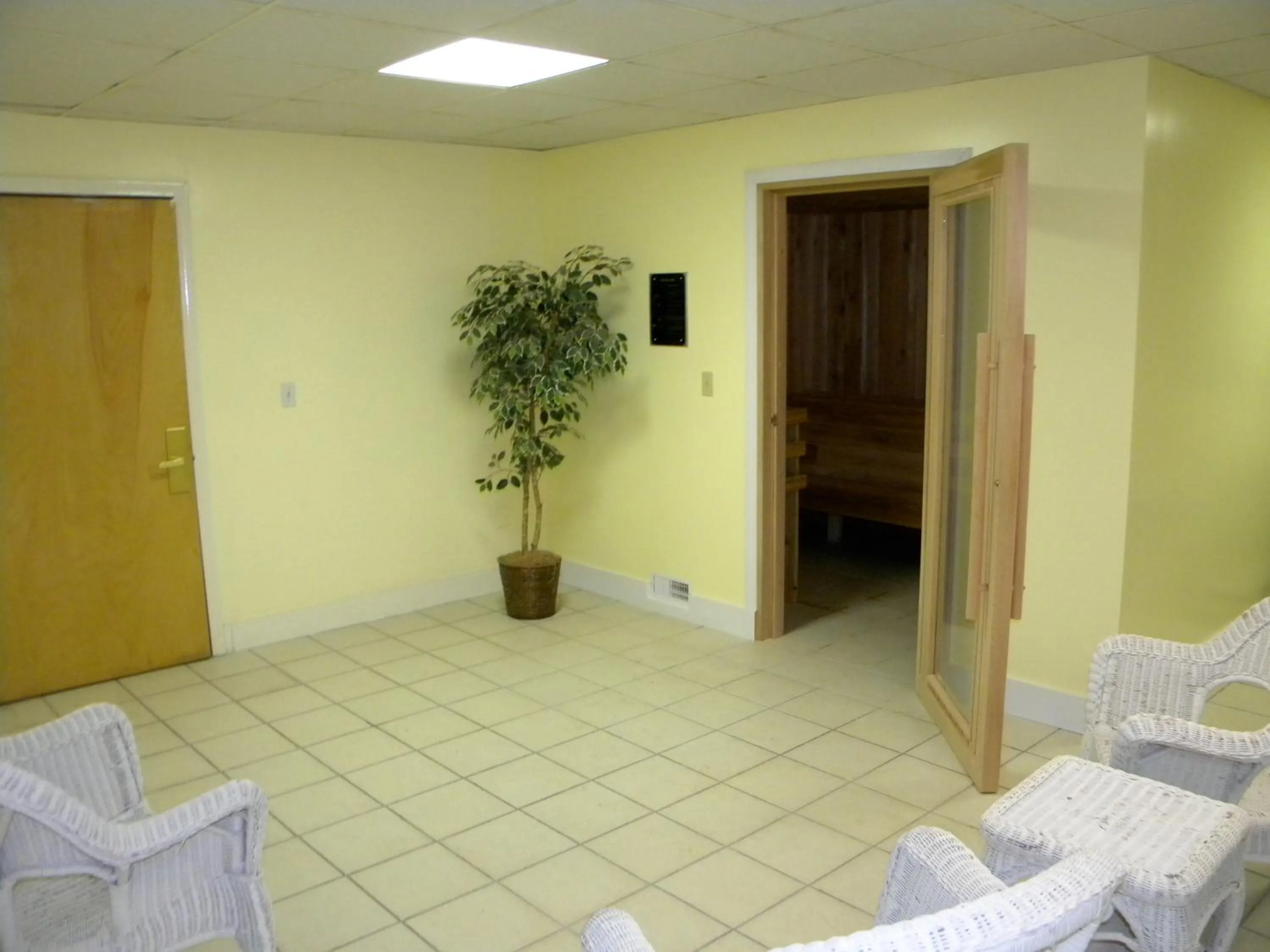 Sauna in Baxter Park Inn