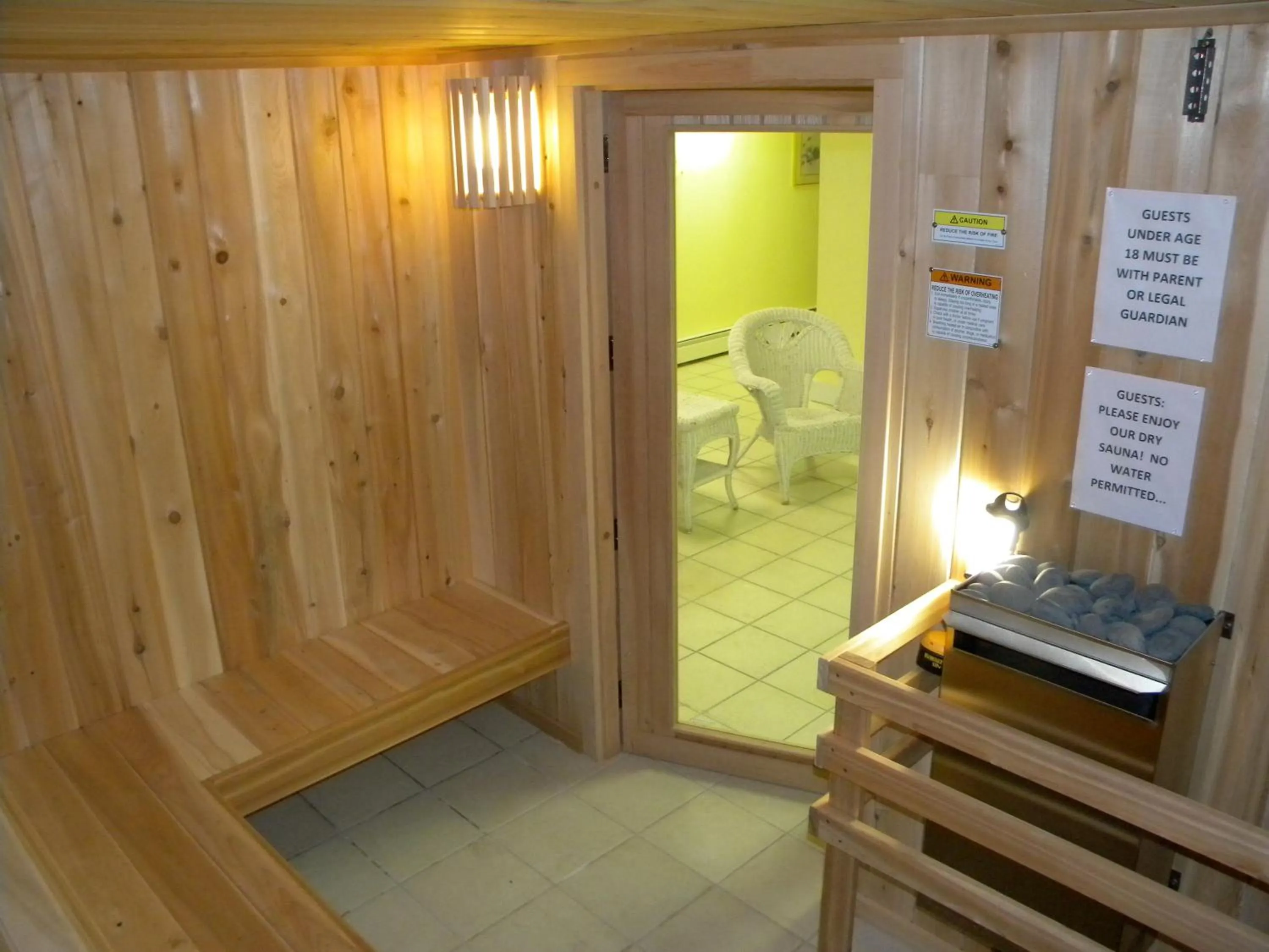 Sauna in Baxter Park Inn