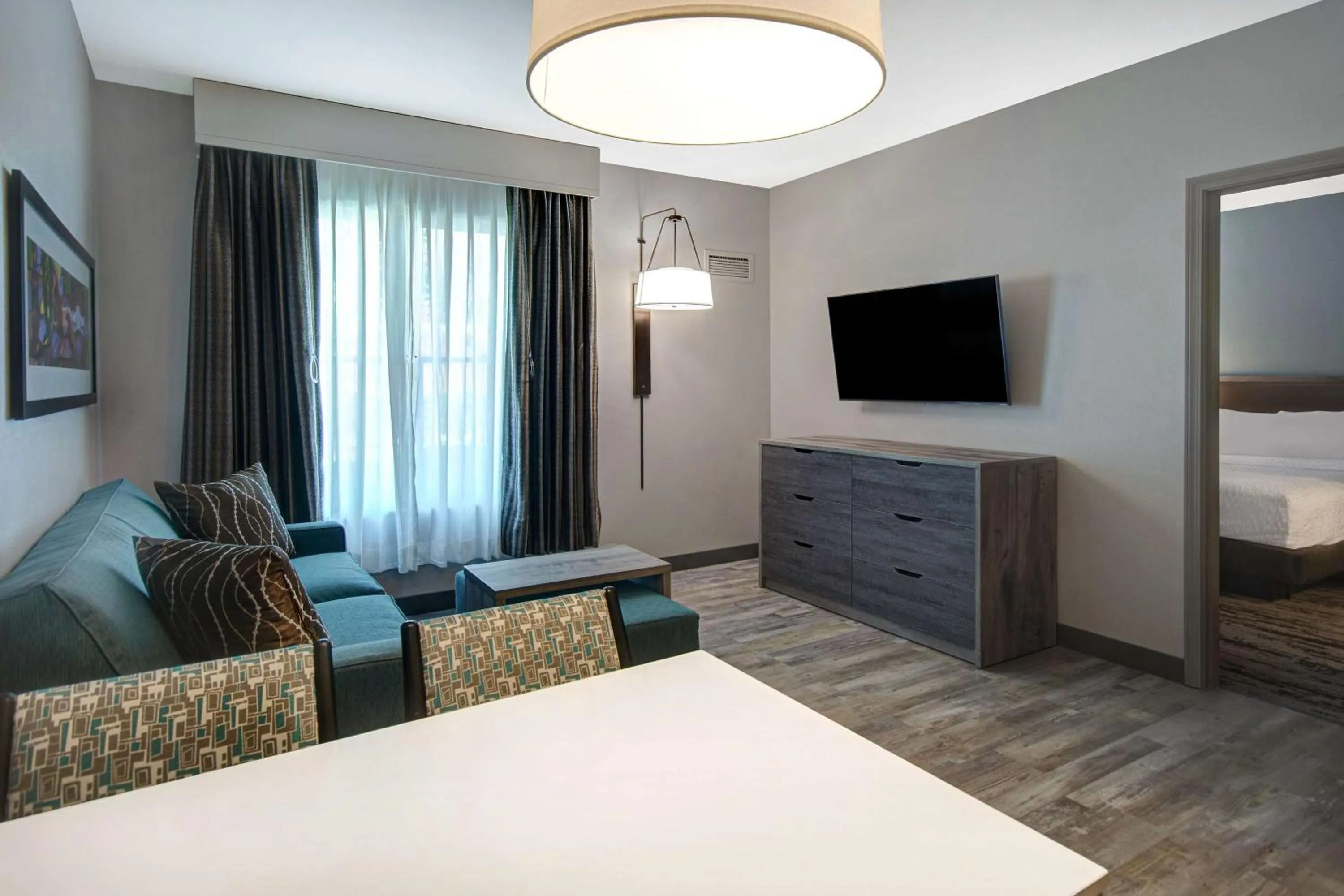 Living room, Bed in Homewood Suites by Hilton Lexington-Hamburg
