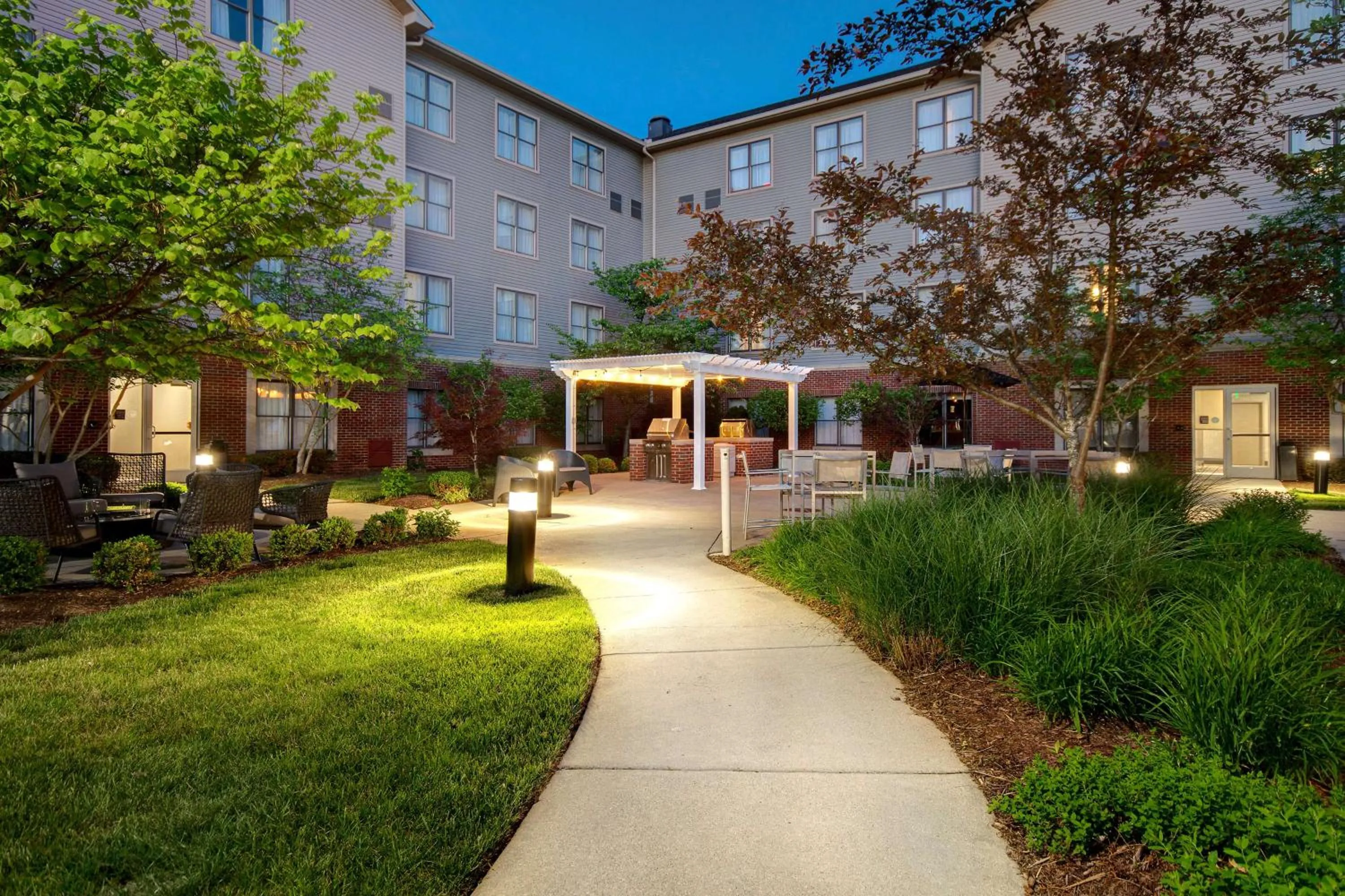 Property building in Homewood Suites by Hilton Lexington-Hamburg