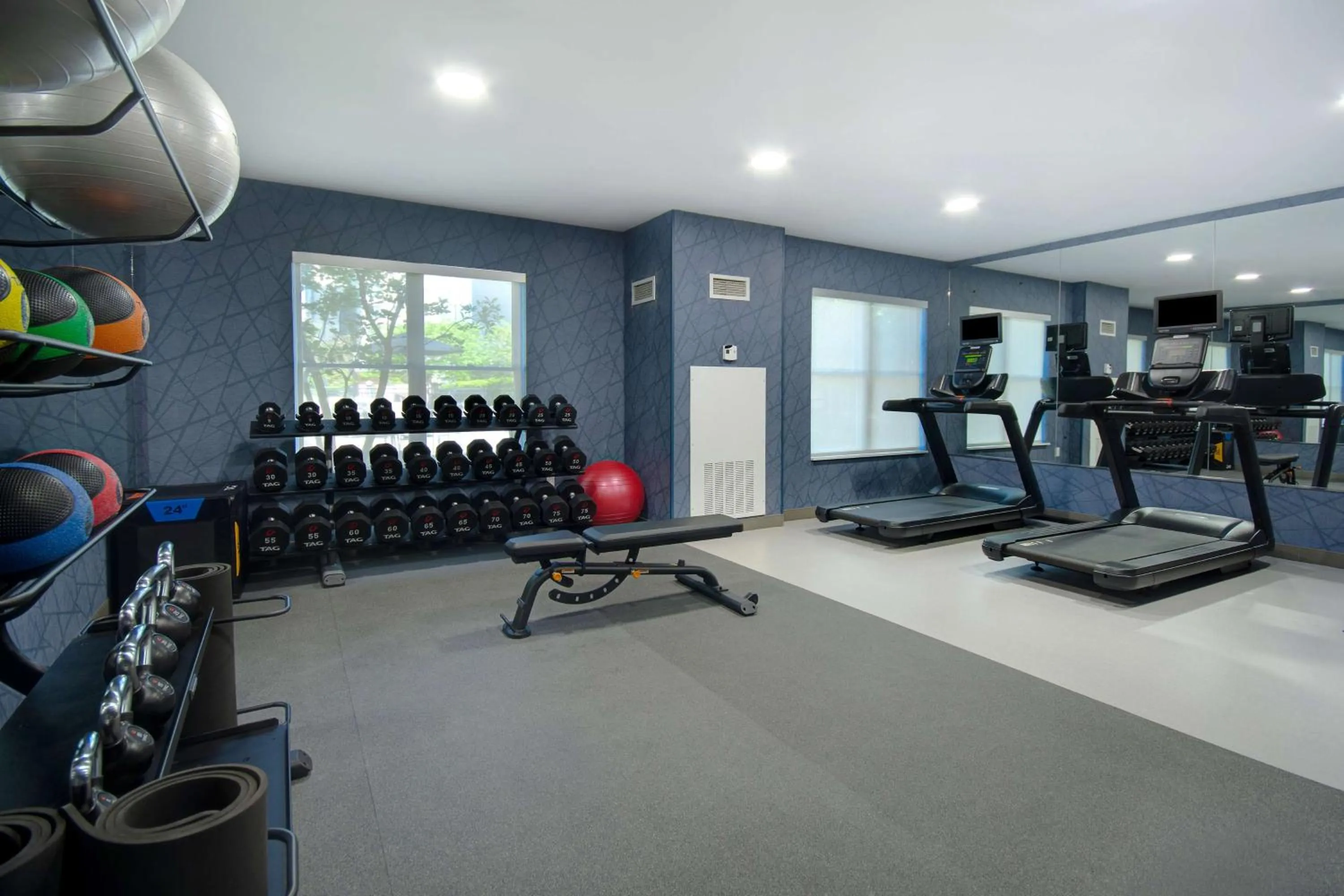 Fitness centre/facilities in Homewood Suites by Hilton Lexington-Hamburg