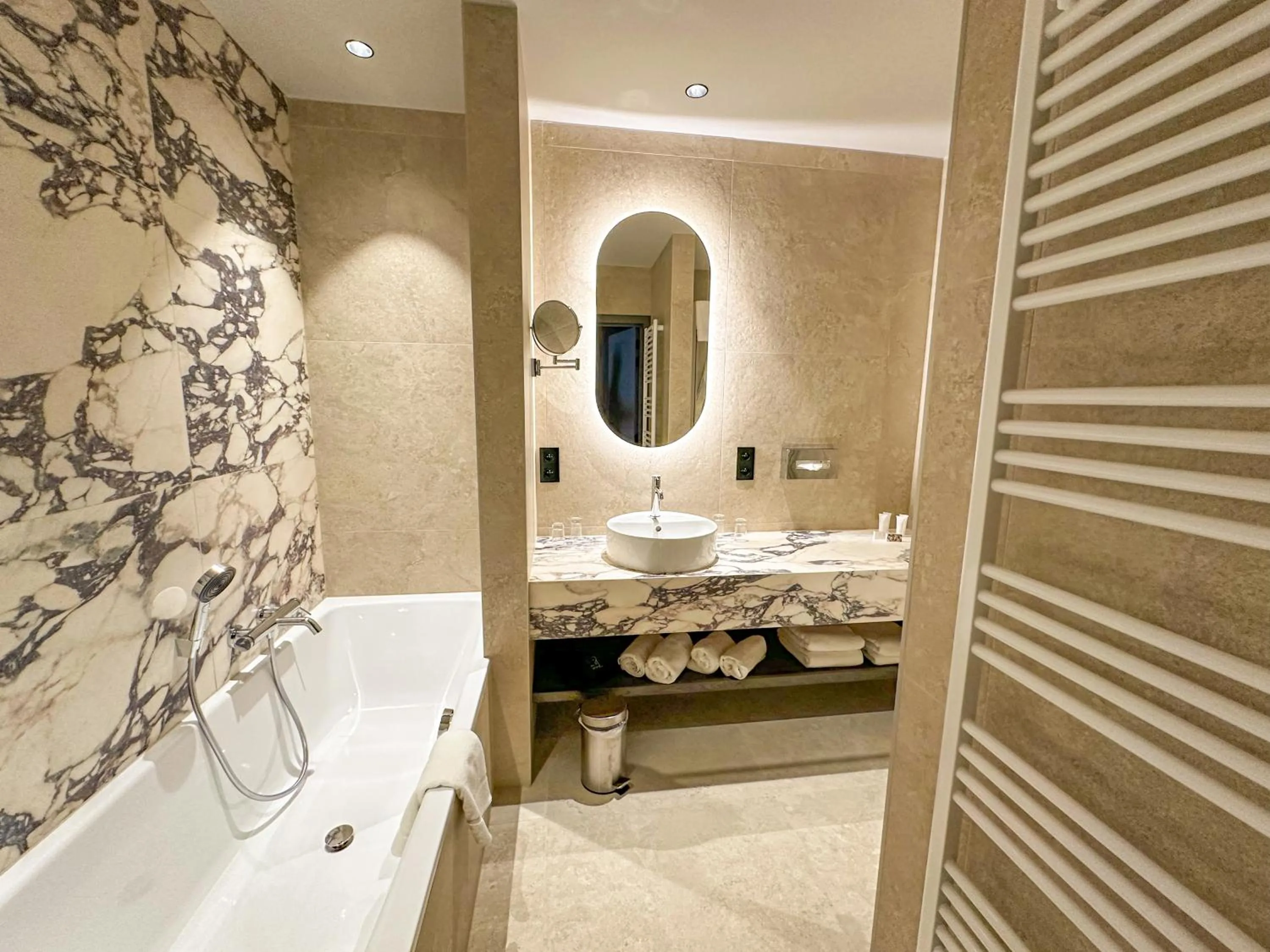 Shower in Hotel Villa Select