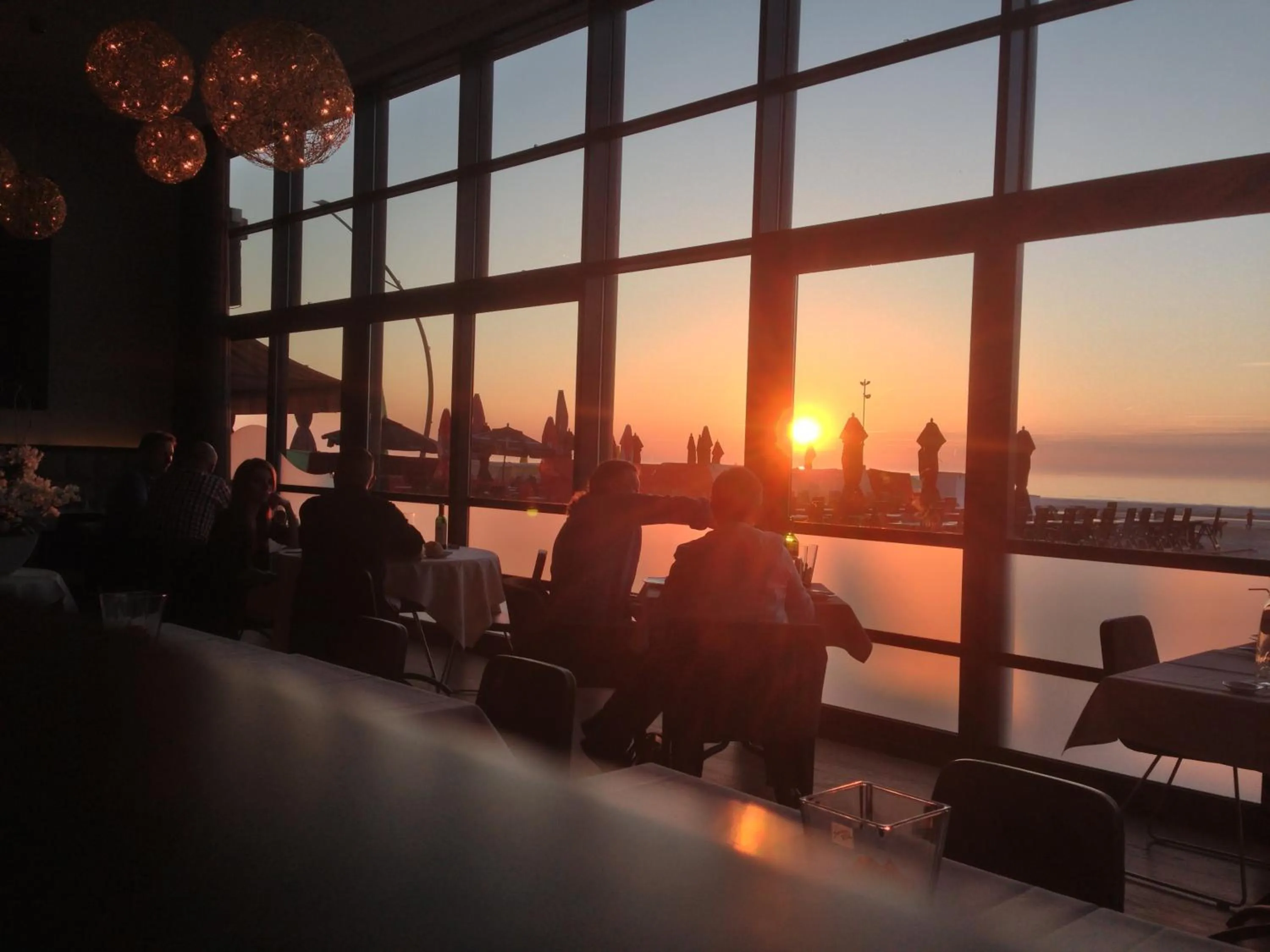 Restaurant/places to eat in Hotel Villa Select