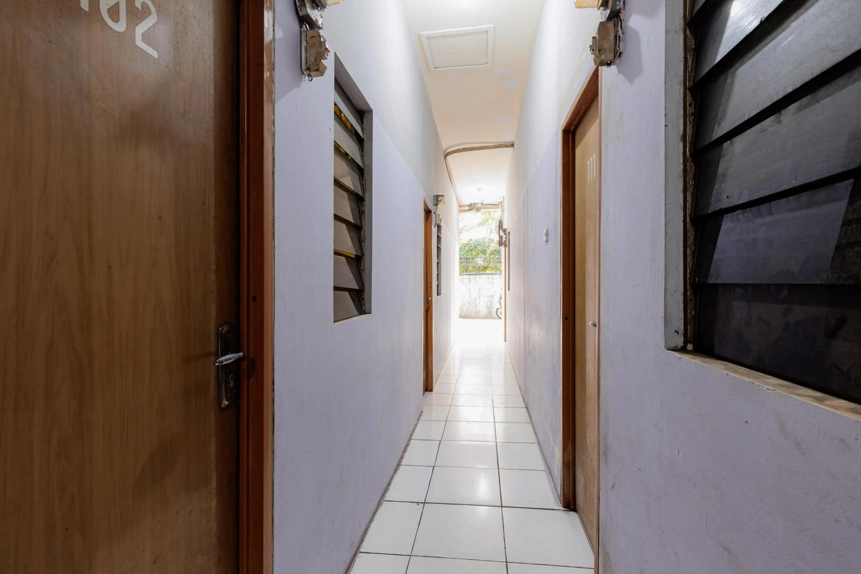 Property building in RedDoorz near Esa Unggul University Jakarta Campus