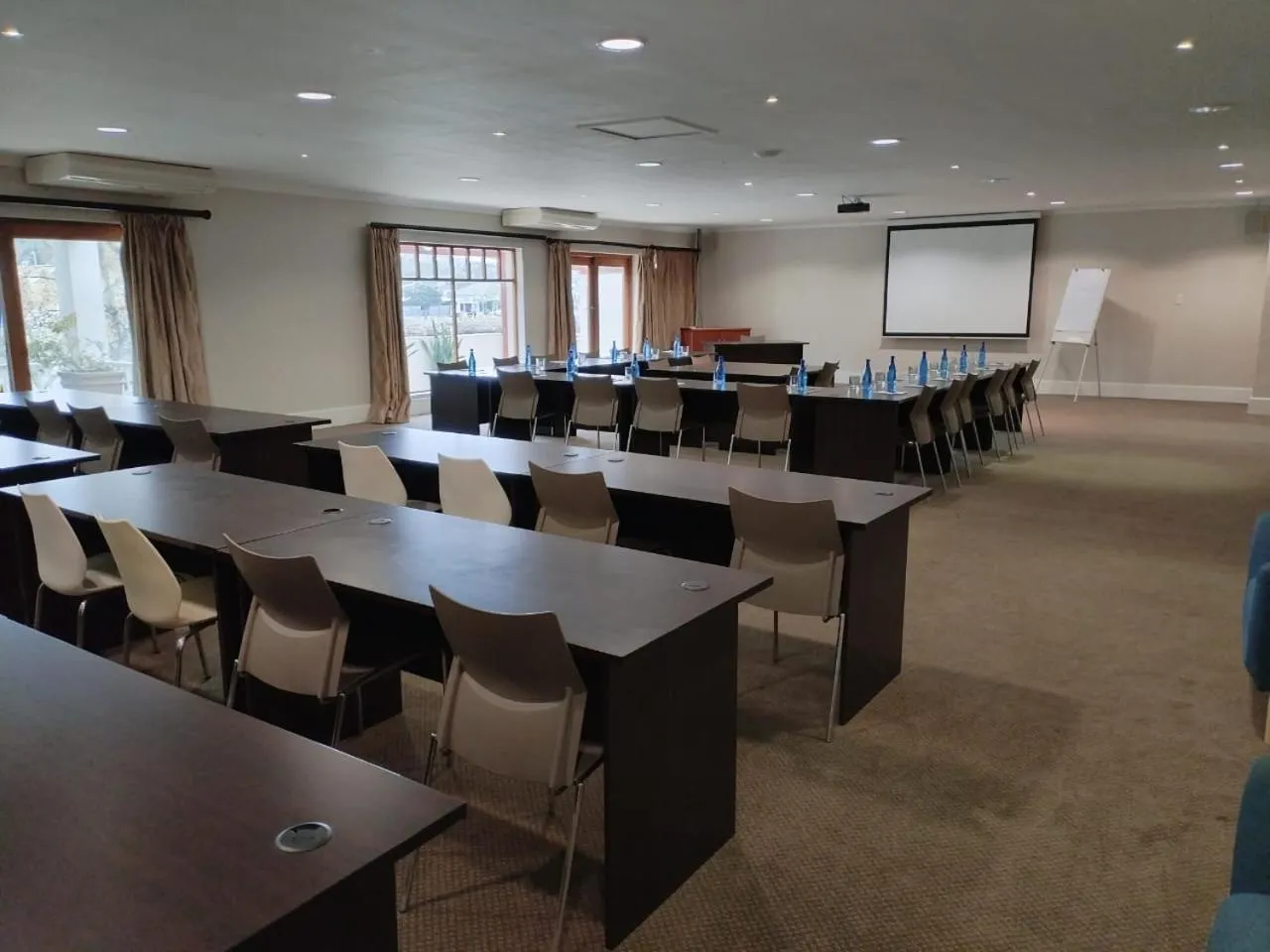 Meeting/conference room in MyPond Stenden Hotel