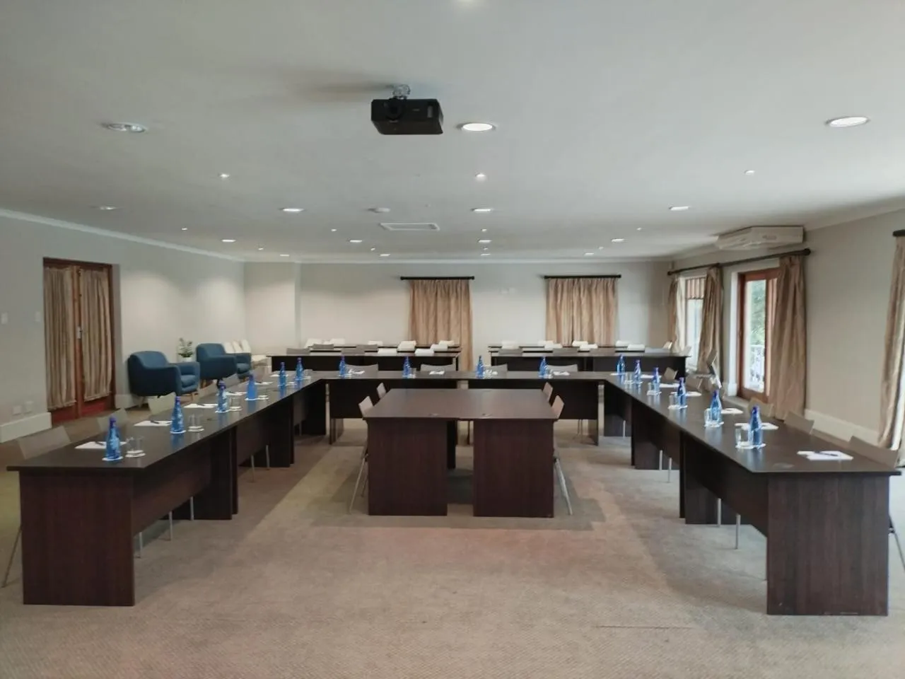 Meeting/conference room in MyPond Stenden Hotel