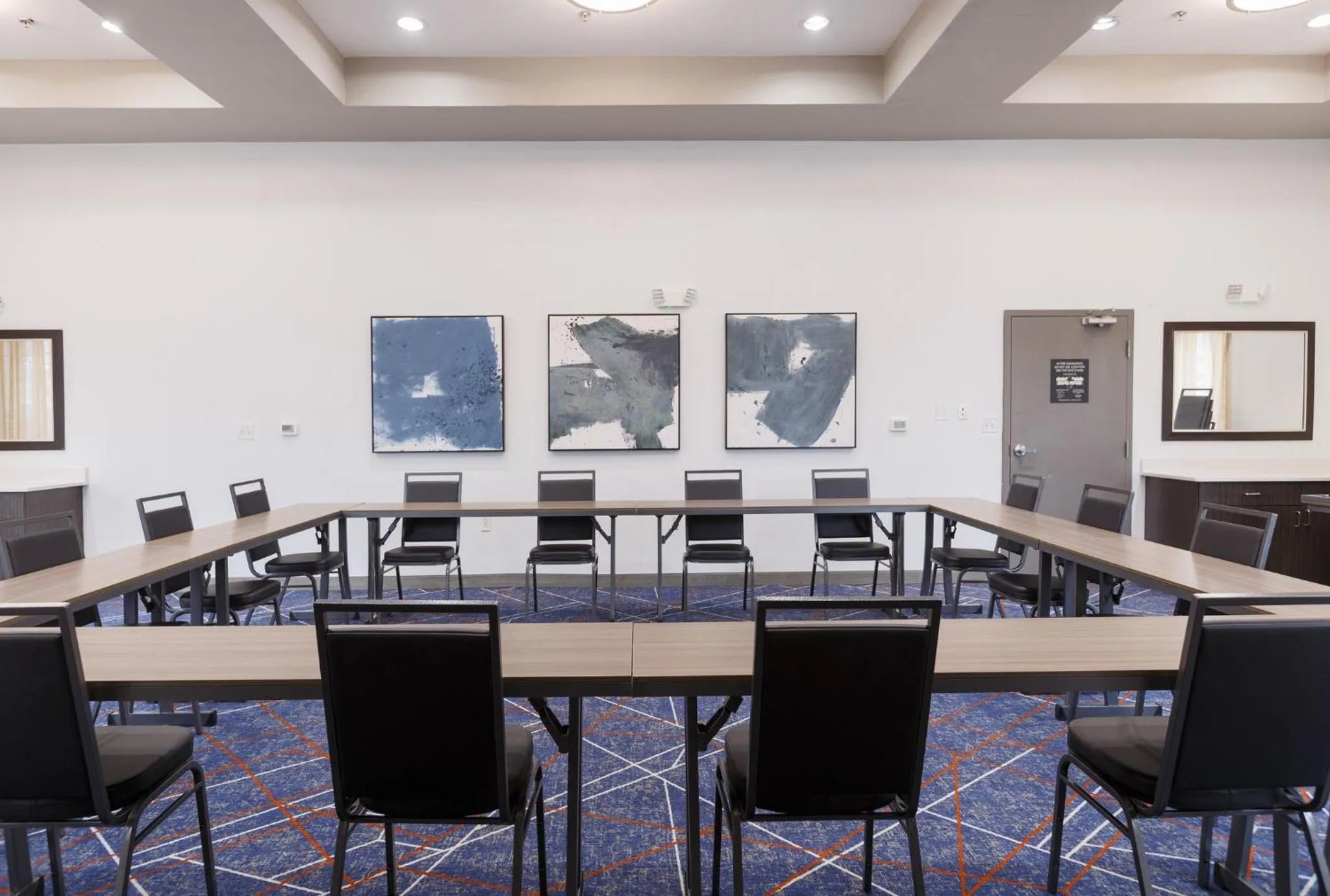 Meeting/conference room in Candlewood Suites San Marcos by IHG