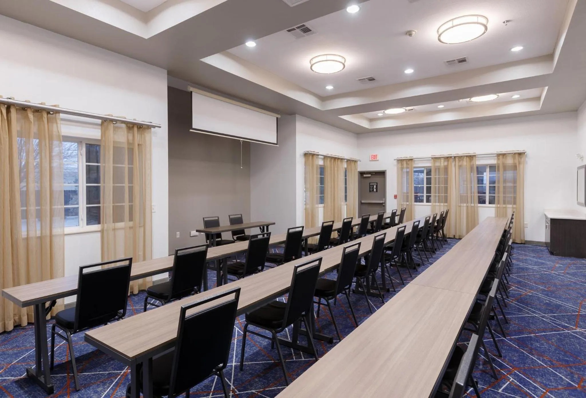 Meeting/conference room in Candlewood Suites San Marcos by IHG