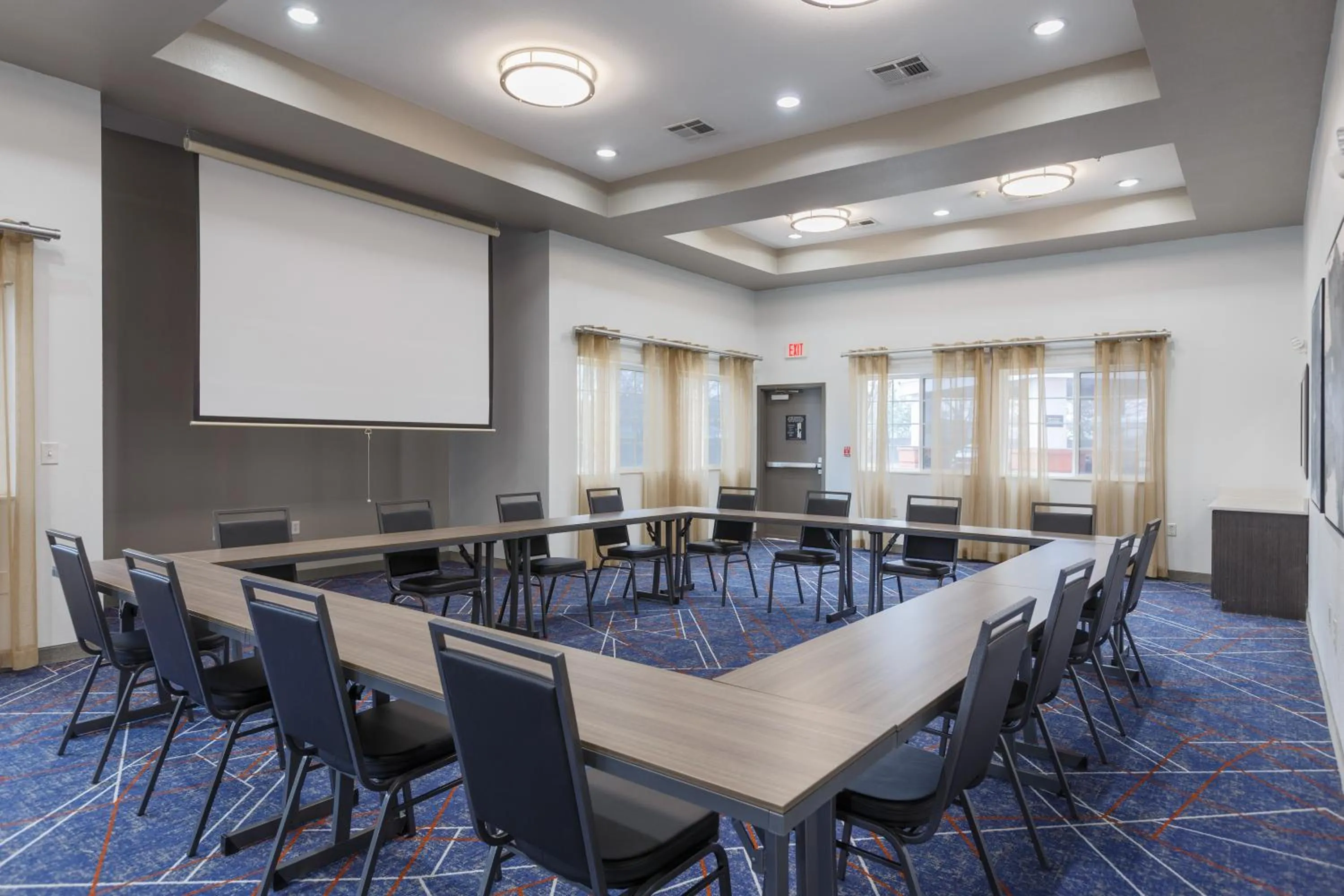 Meeting/conference room in Candlewood Suites San Marcos by IHG
