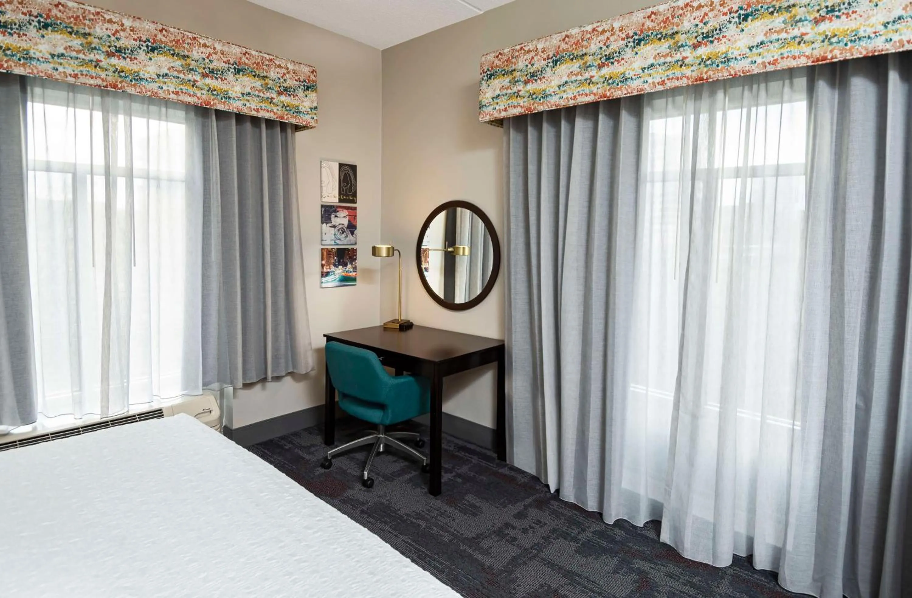 Bedroom, Bed in Hampton Inn & Suites - Raleigh Downtown