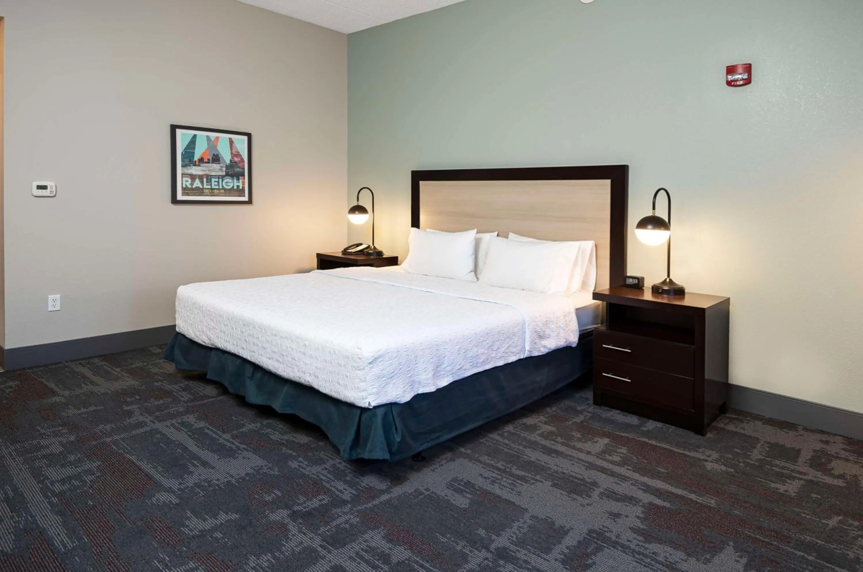 Bed in Hampton Inn & Suites - Raleigh Downtown