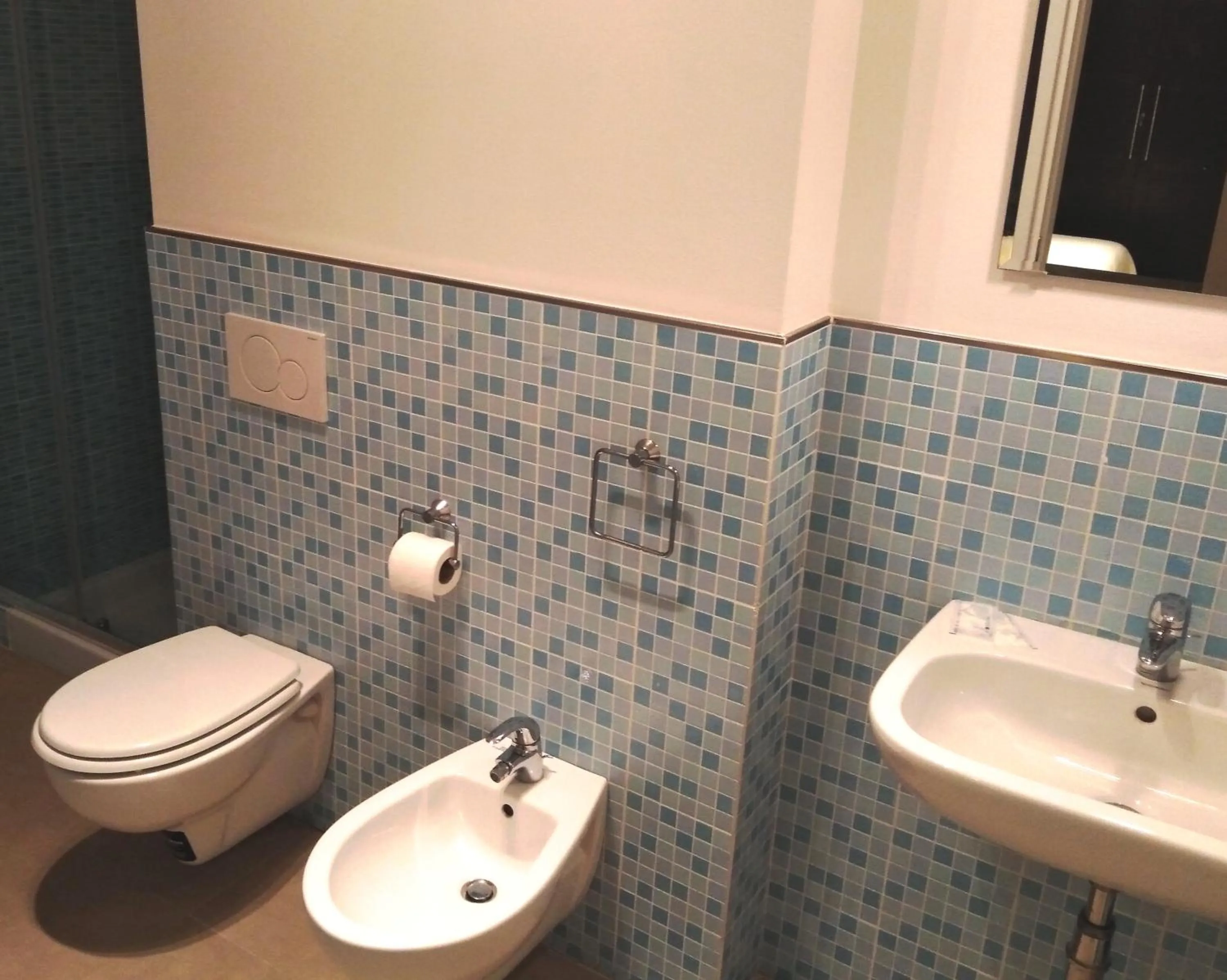 Bathroom in Acetylene B&B