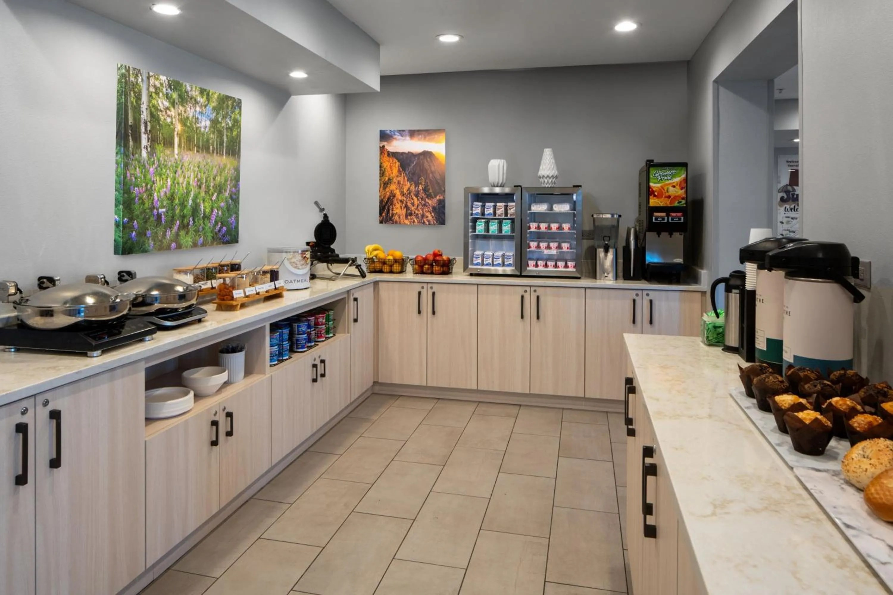 Breakfast in TownePlace Suites by Marriott Vernal