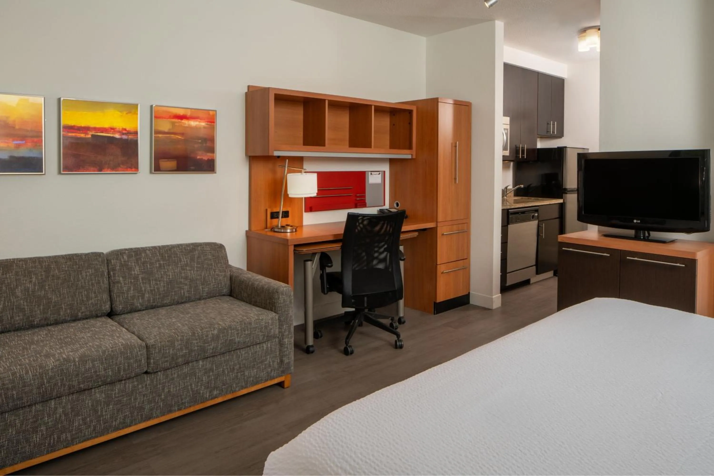 Photo of the whole room, Bed in TownePlace Suites by Marriott Vernal