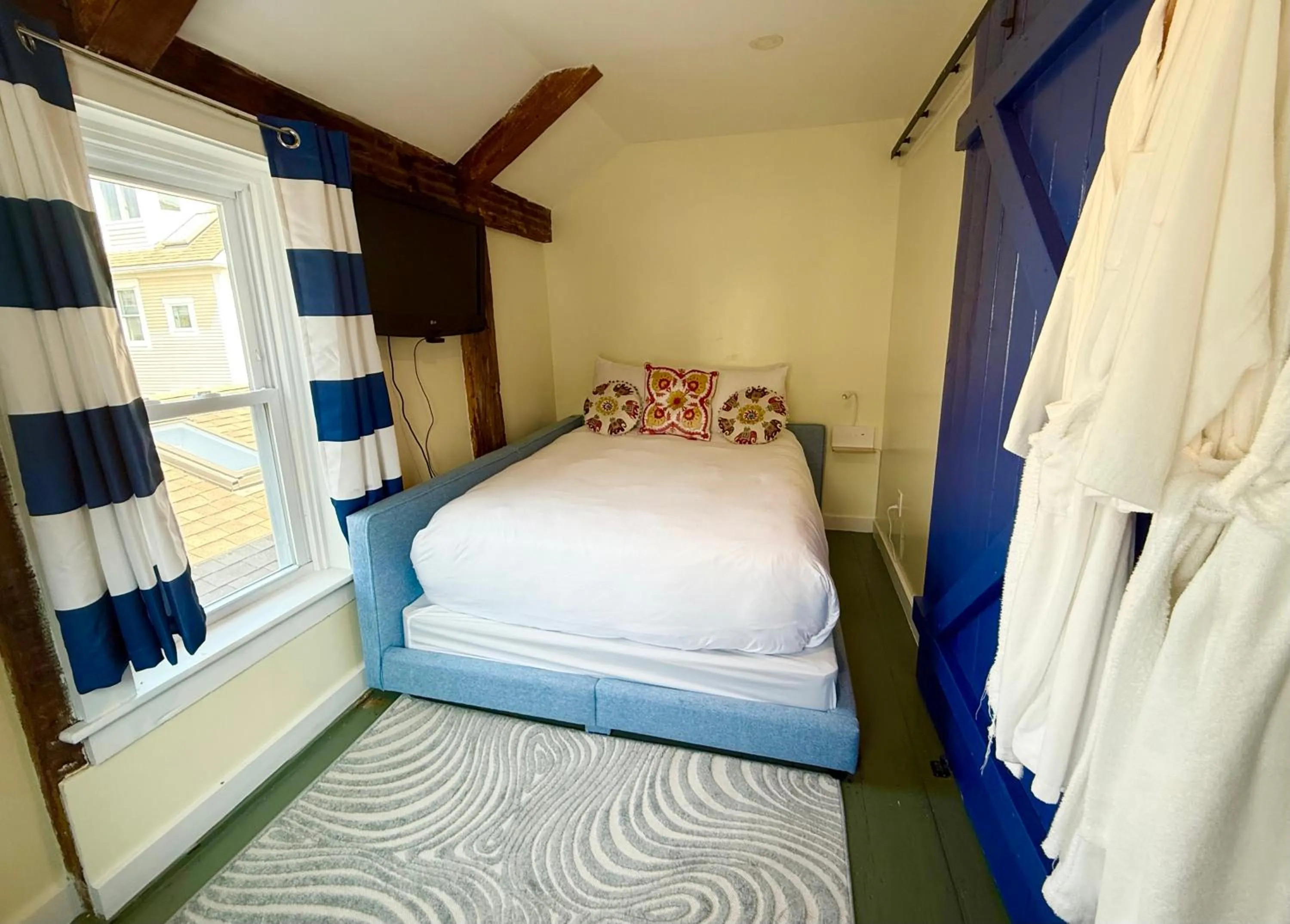 Bed in Lotus Provincetown