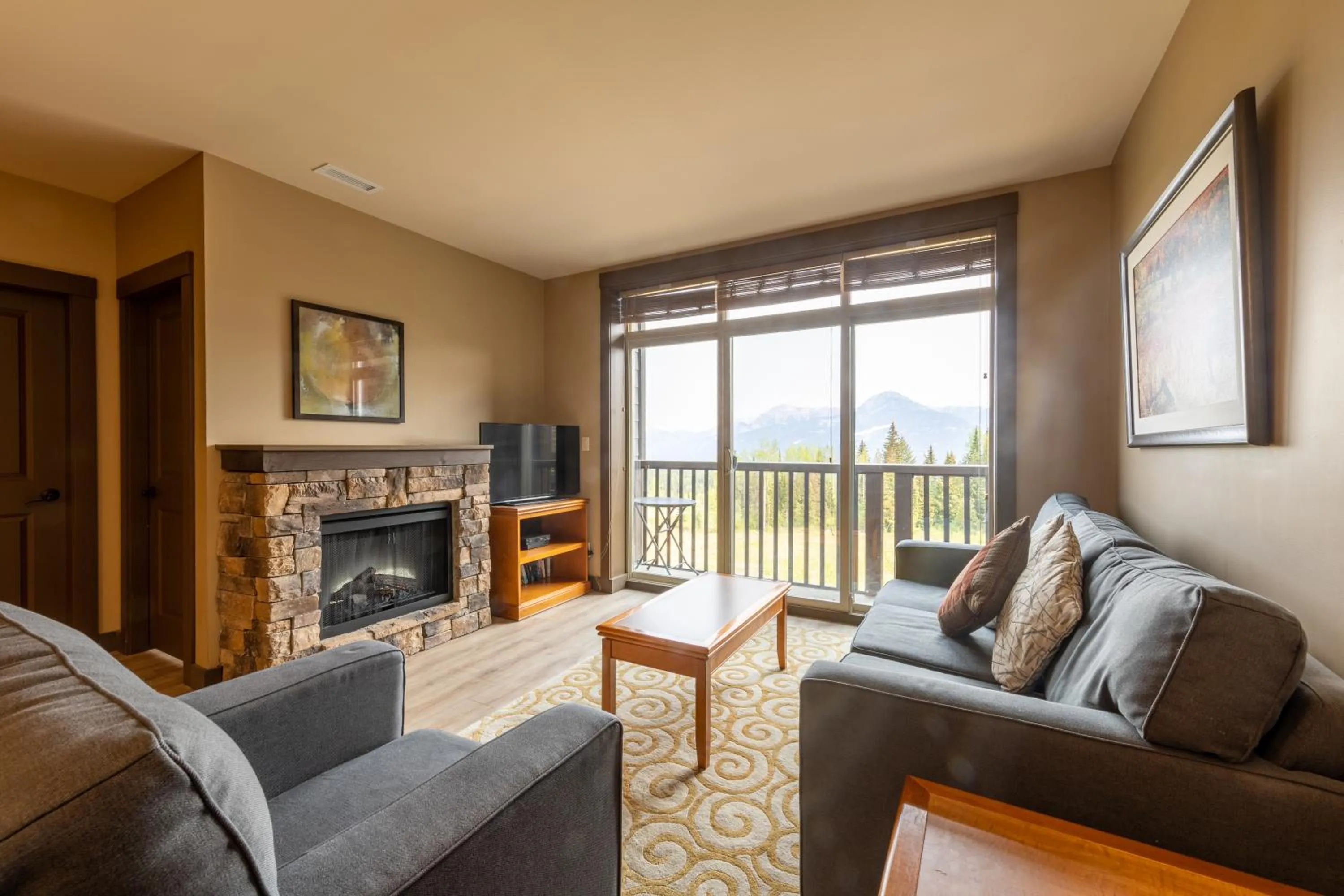 Living room in Palliser Lodge — Bellstar Hotels & Resorts
