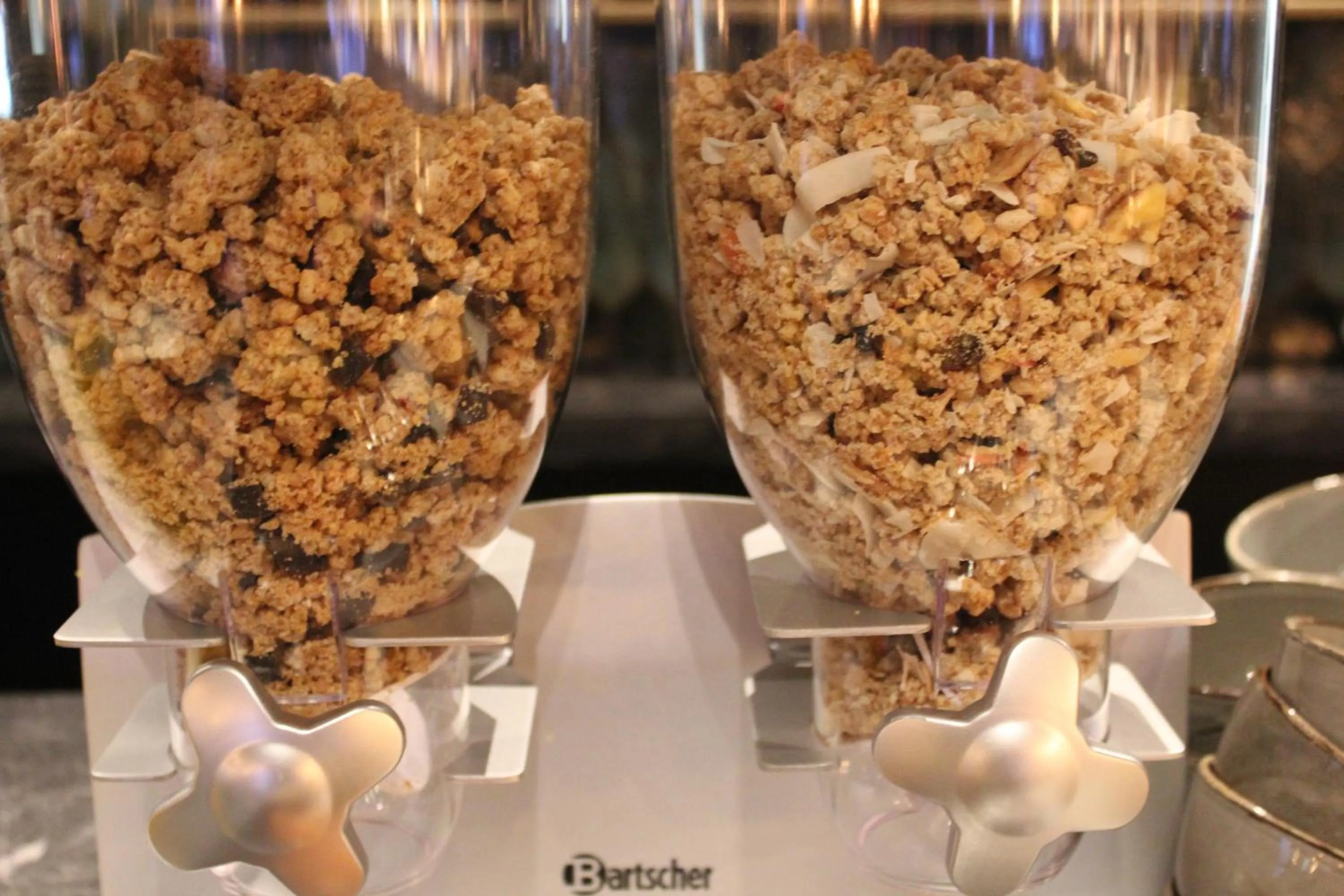 Buffet breakfast in Hotel Bom