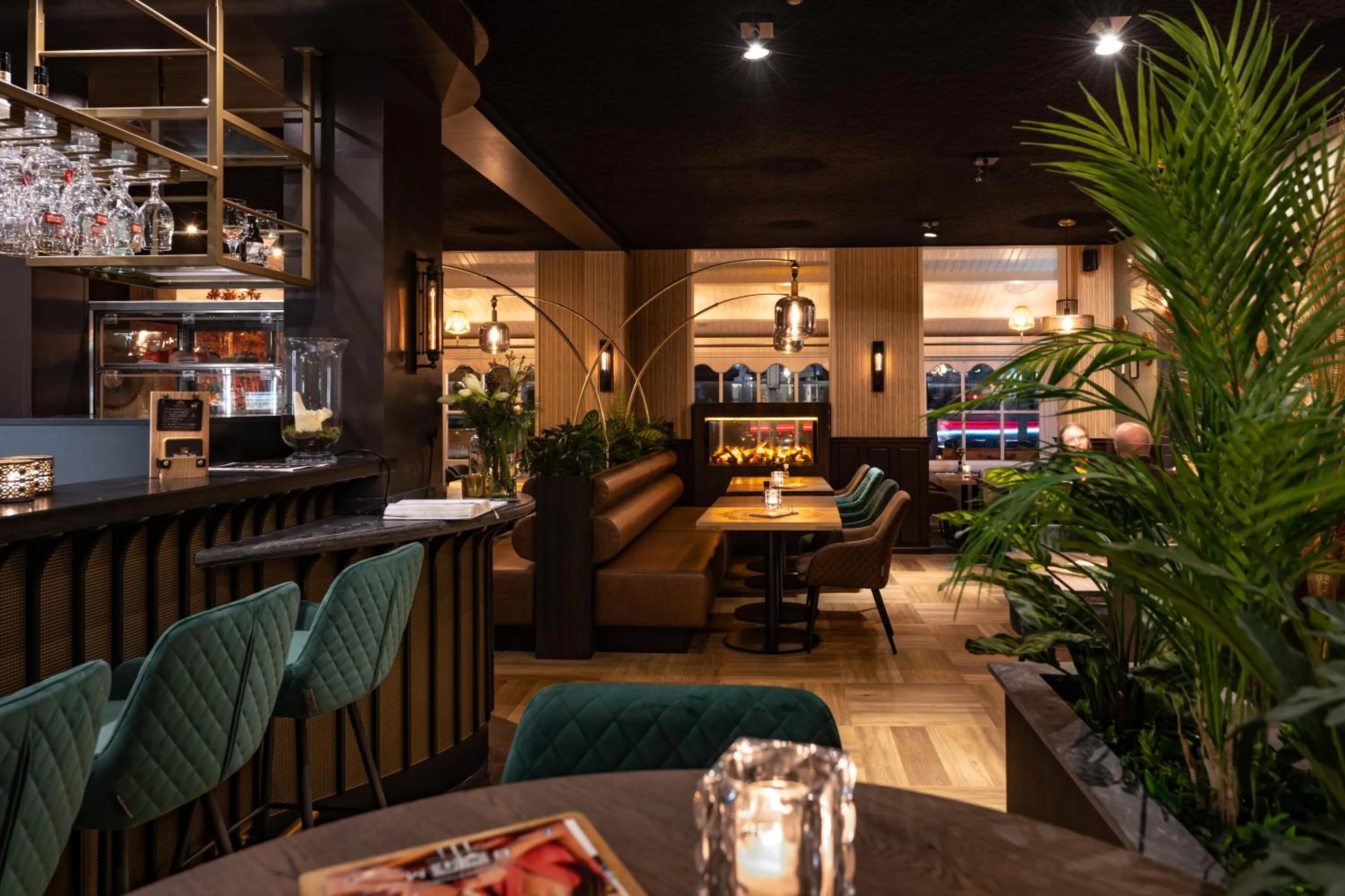 Restaurant/places to eat in Hotel Bom