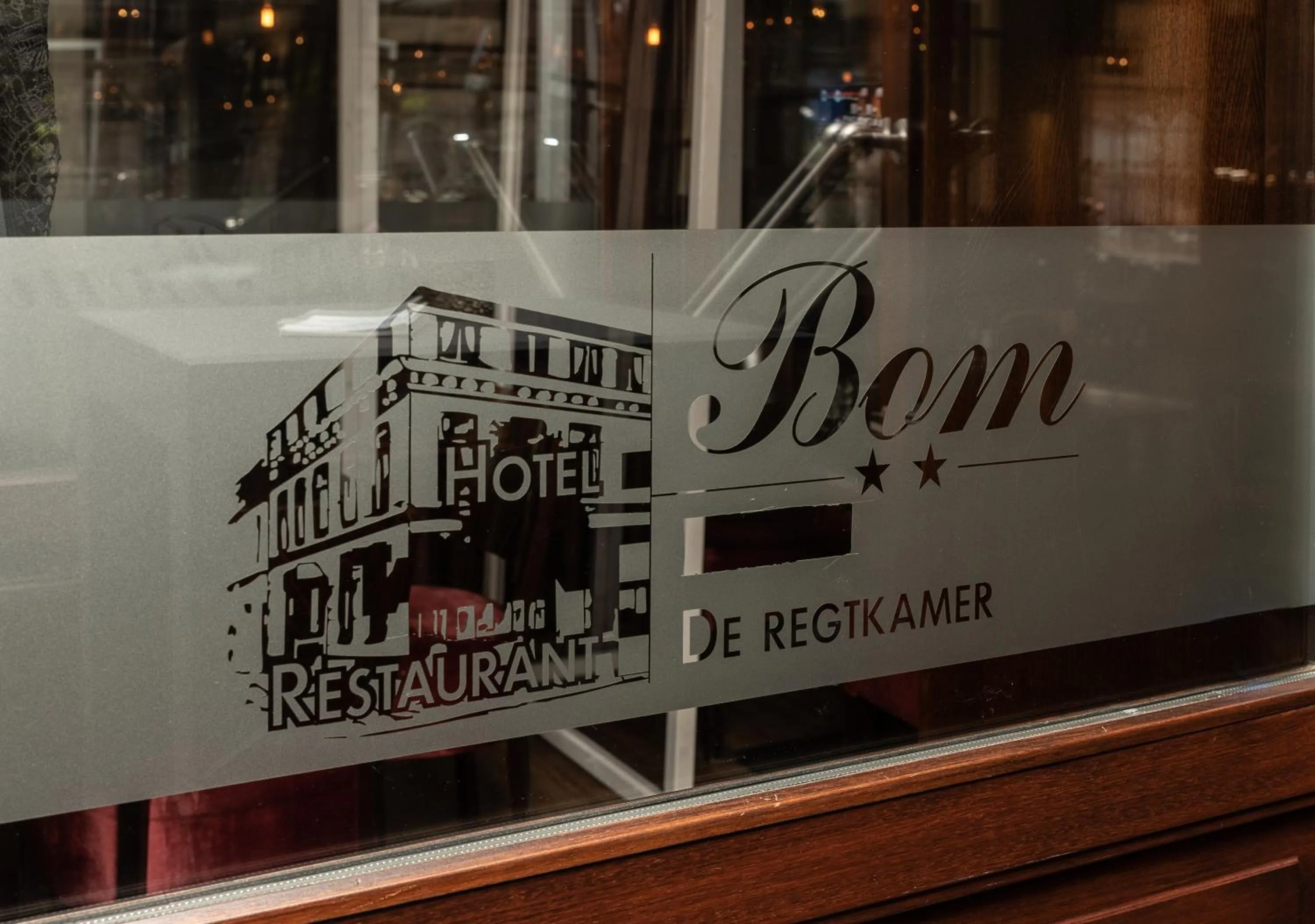 Logo/Certificate/Sign in Hotel Bom