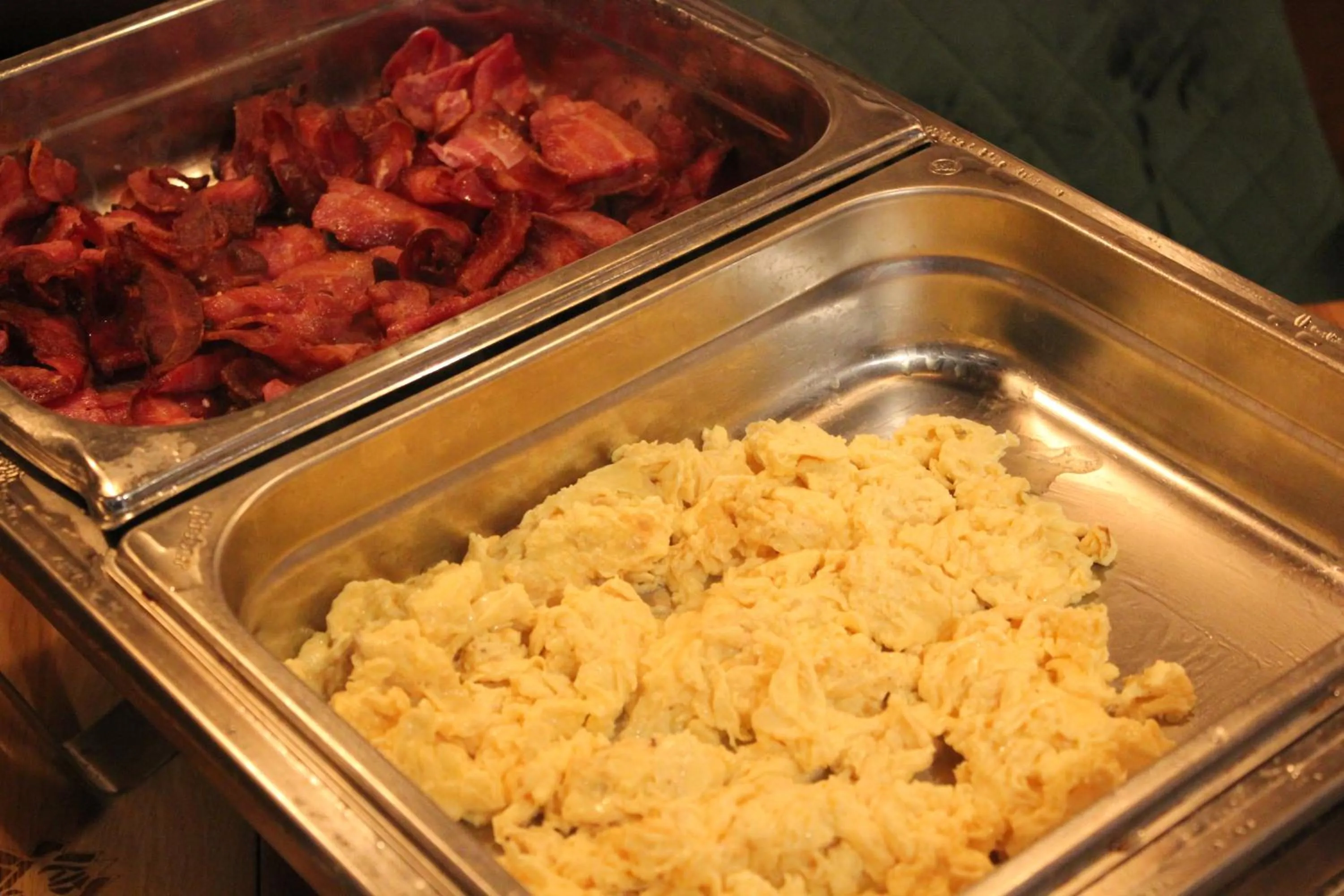 Buffet breakfast in Hotel Bom