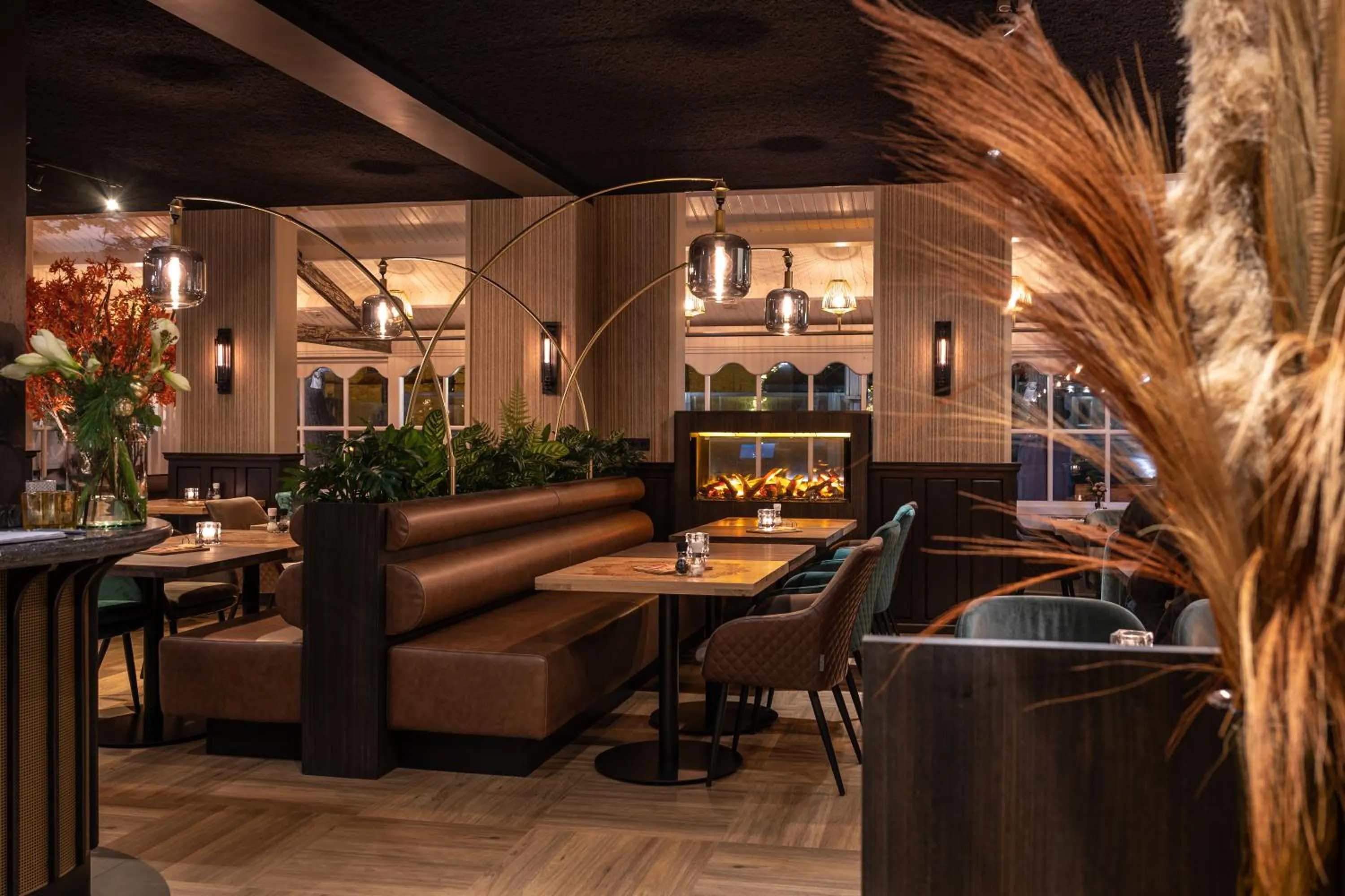 Restaurant/places to eat in Hotel Bom