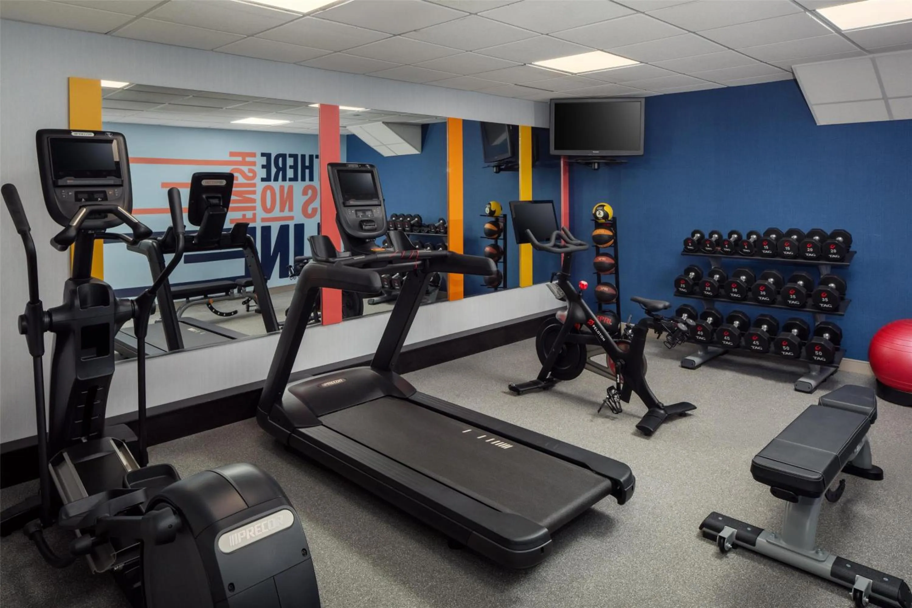 Fitness centre/facilities in Hampton Inn & Suites North Conway