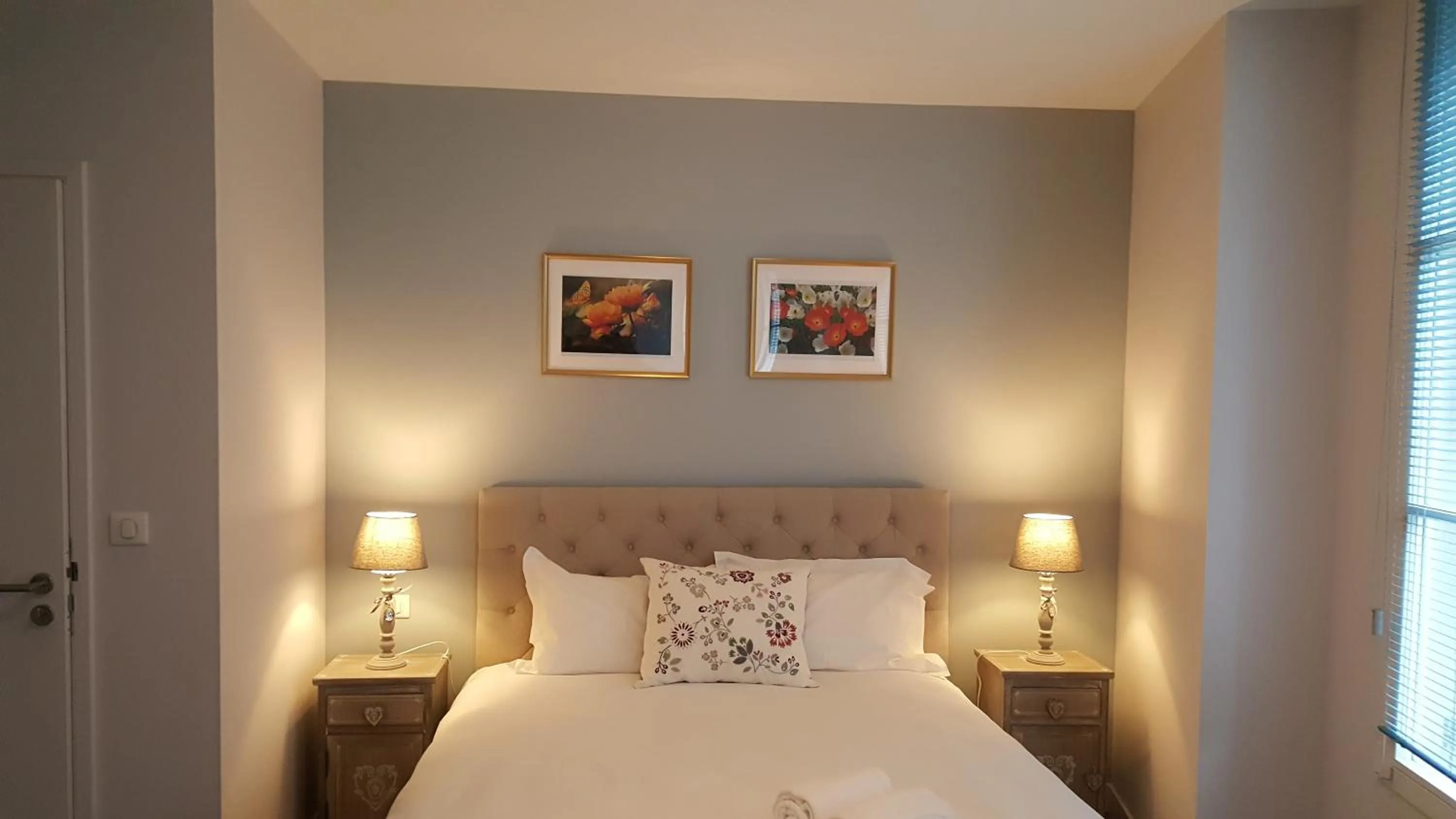 Bed in Hôtel Chez Jacqueline