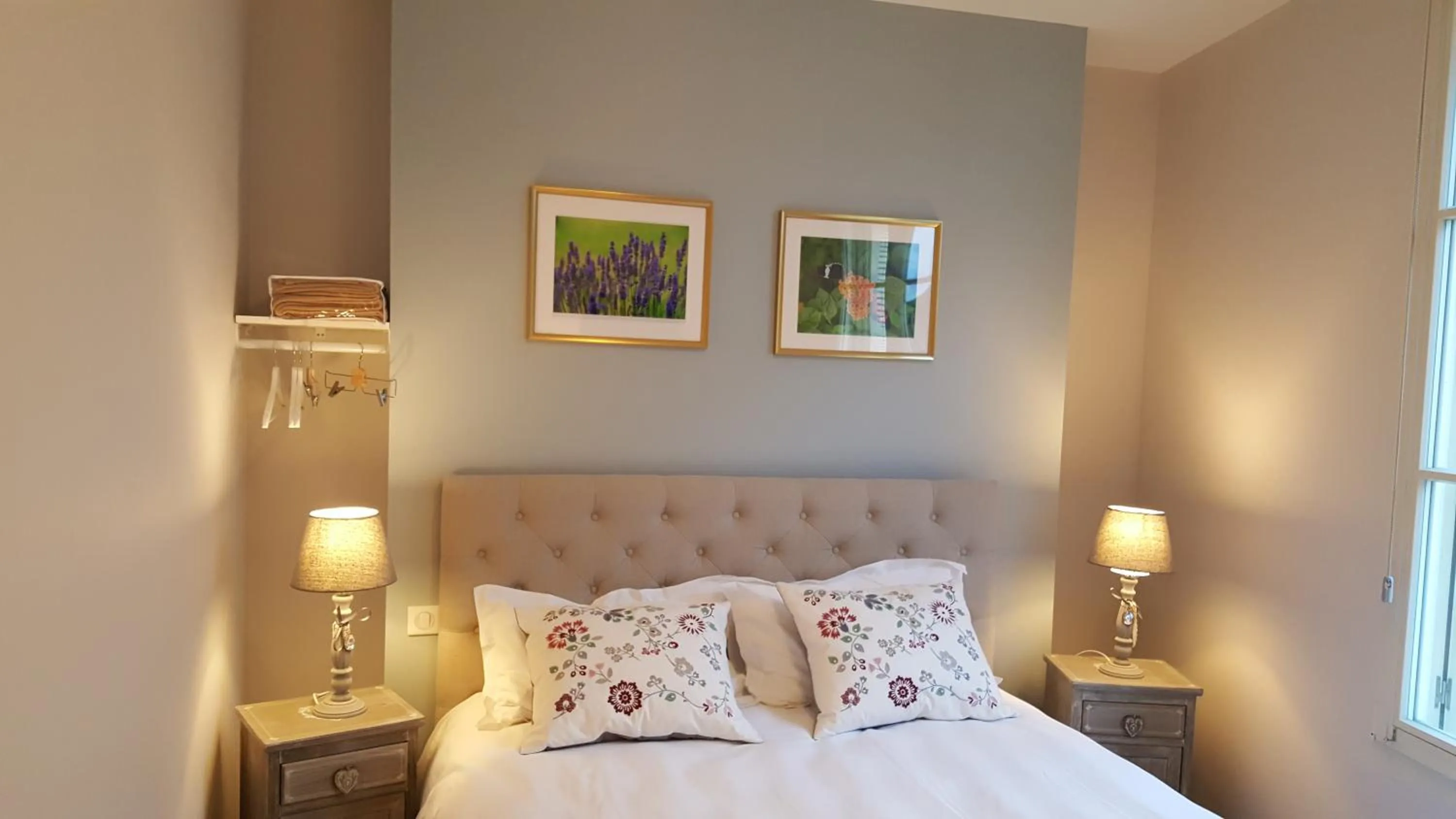 Bed in Hôtel Chez Jacqueline