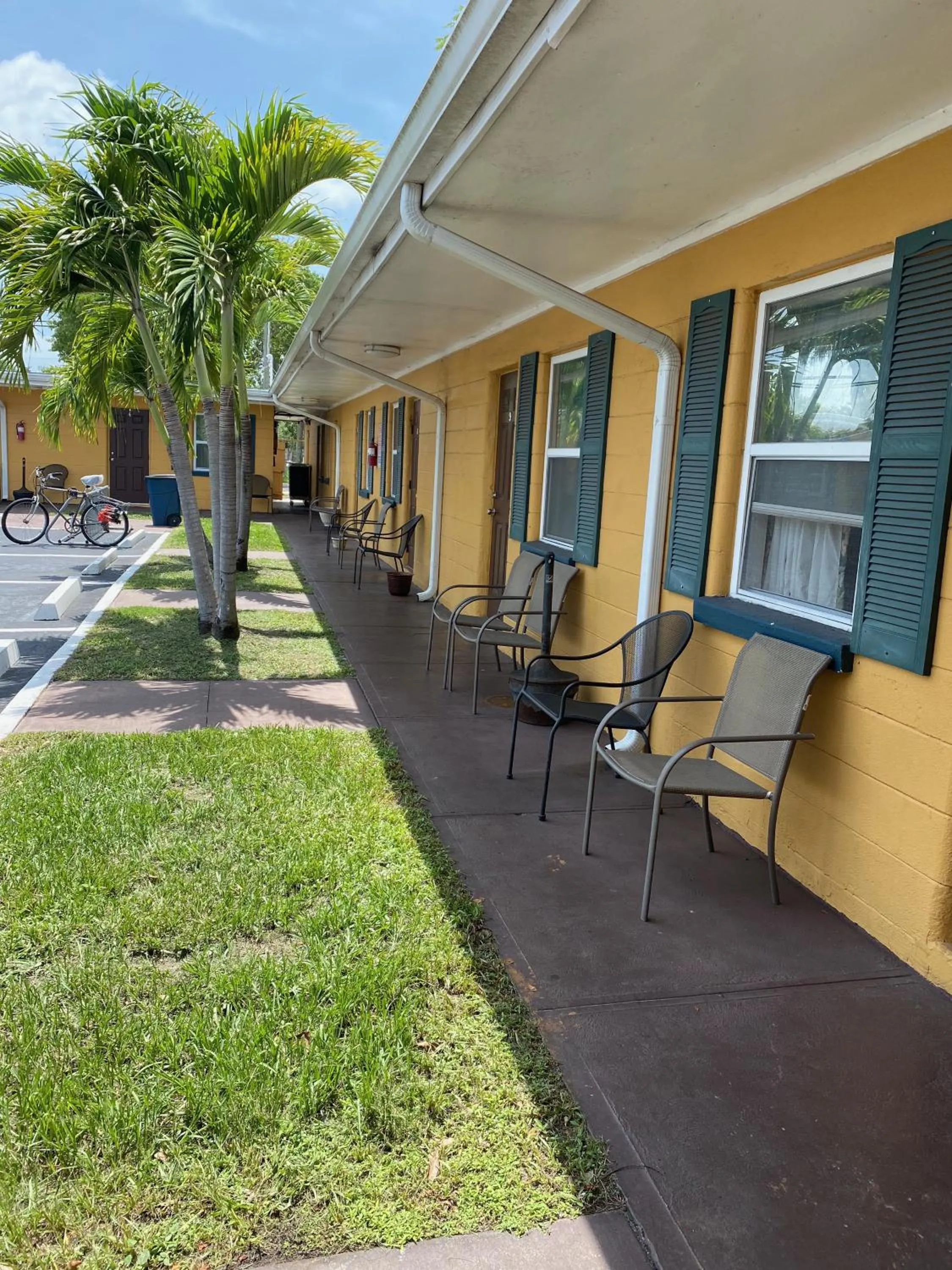 Glades Motel - Naples