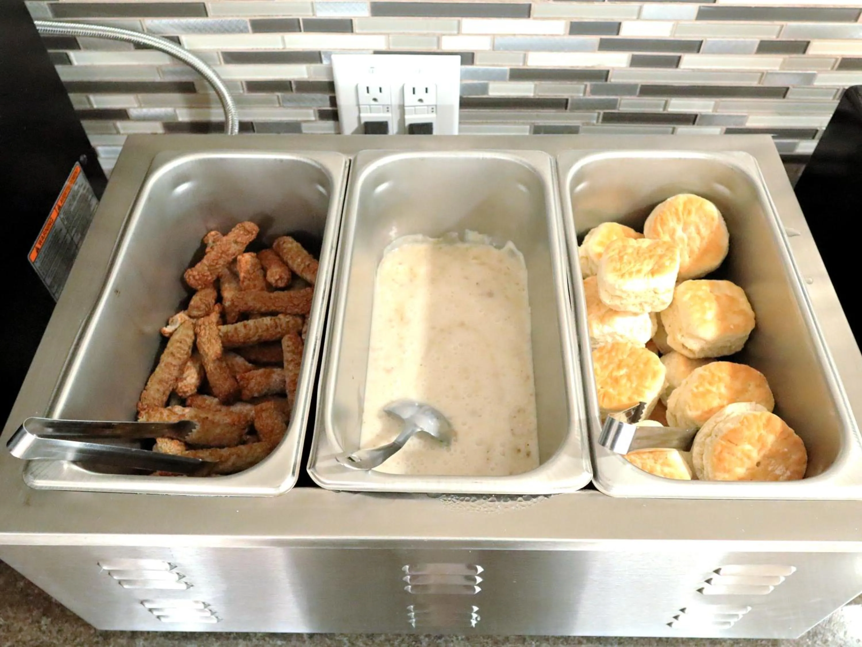 Breakfast in Americas Best Value Inn Suites & Studios Blytheville by Sonesta