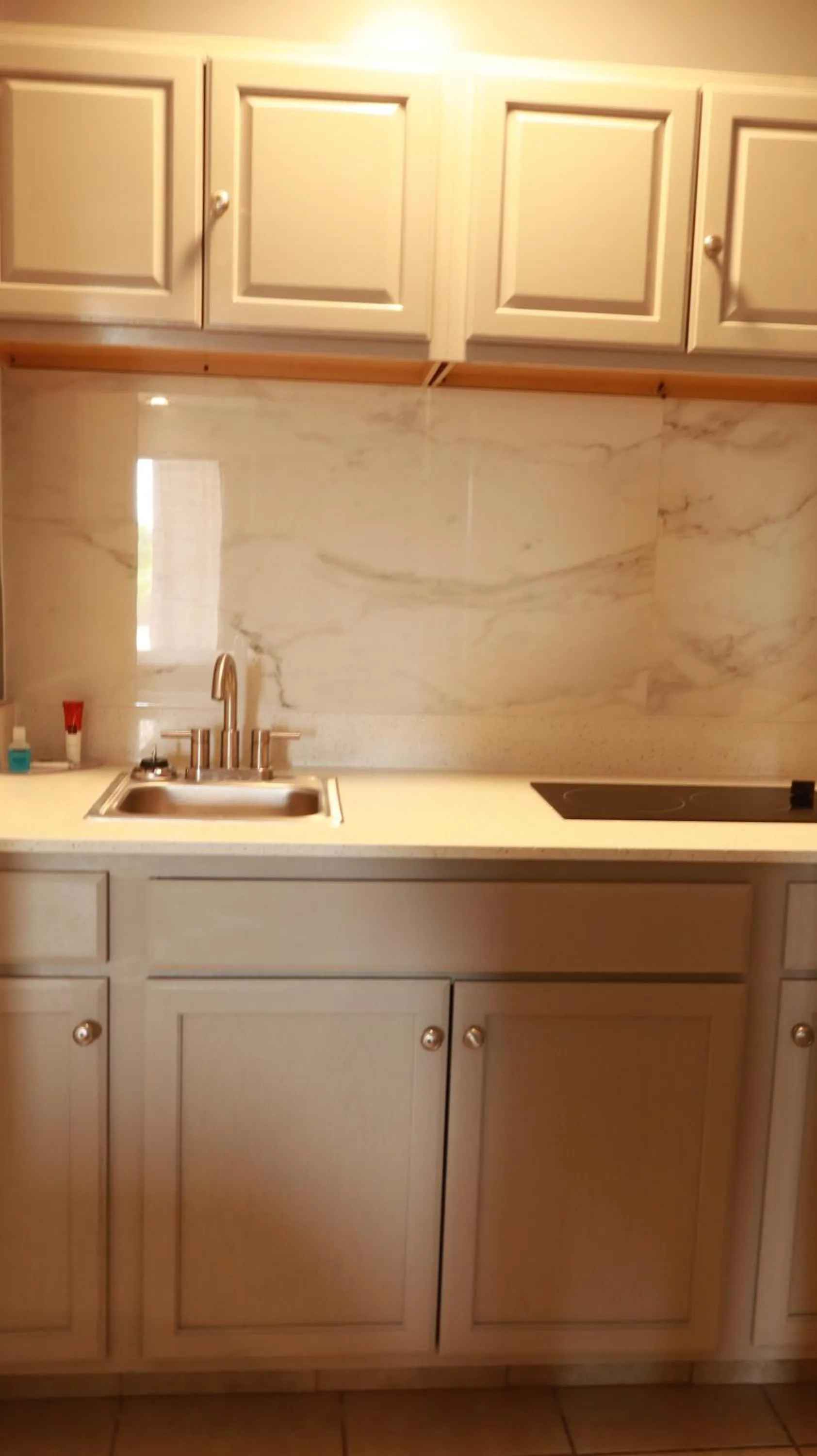 Kitchen or kitchenette in Americas Best Value Inn and Suites Blytheville by Sonesta